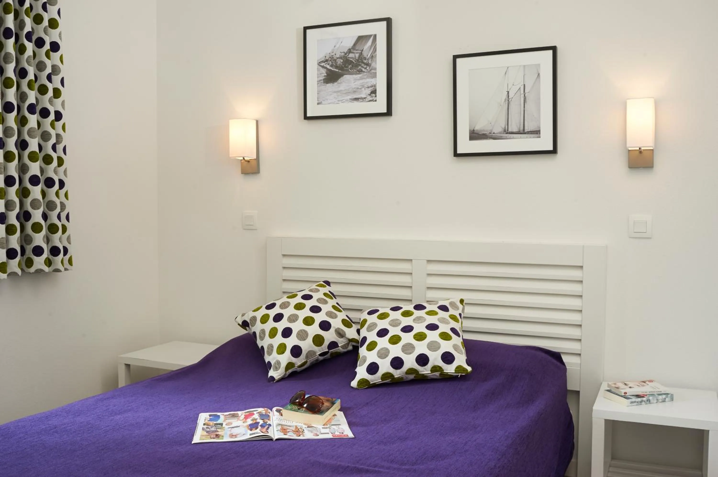 Bed in Terres de France Le Domaine de la Baie