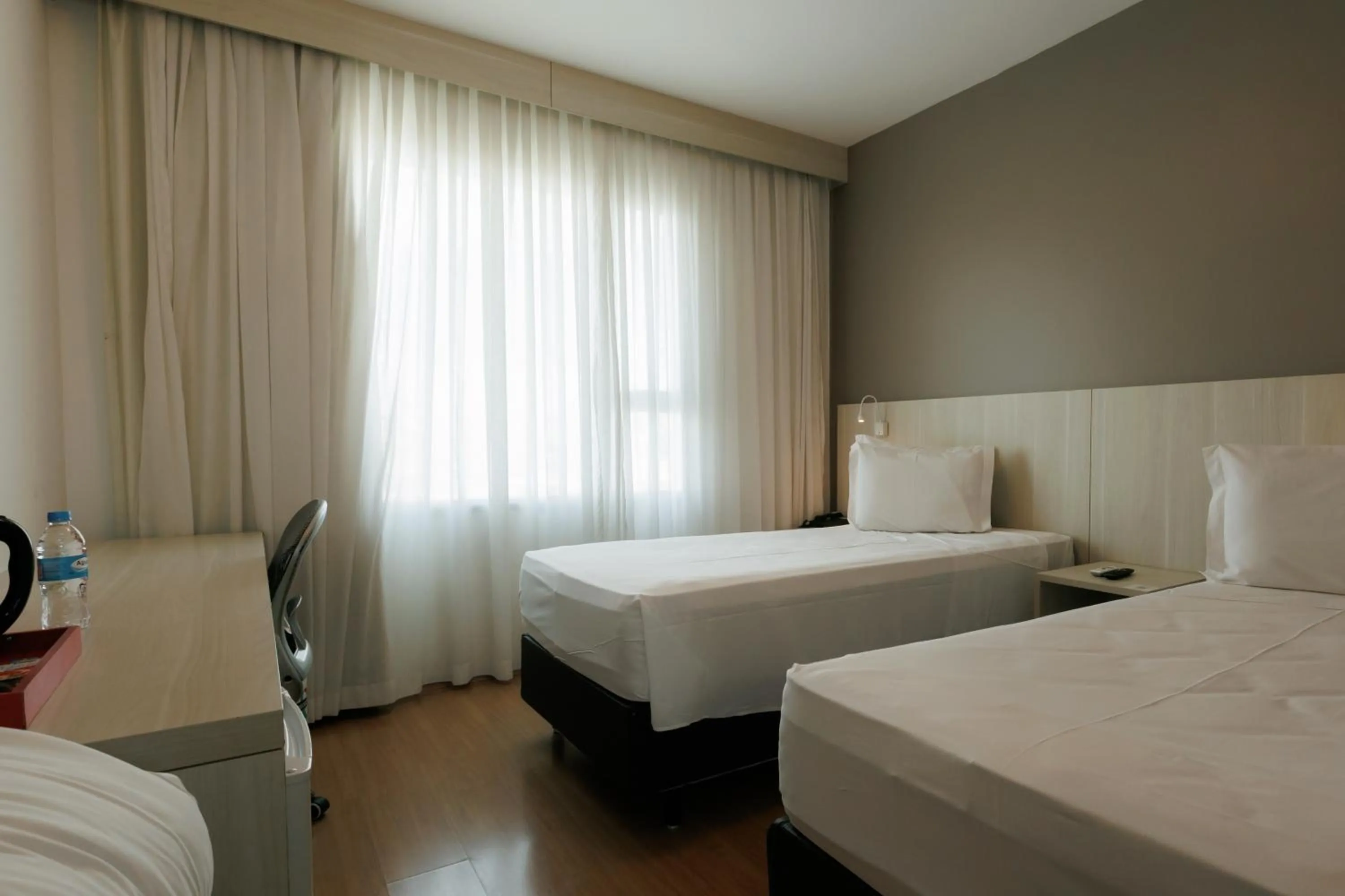 Bedroom, Bed in eSuites Belo Horizonte Minascasa