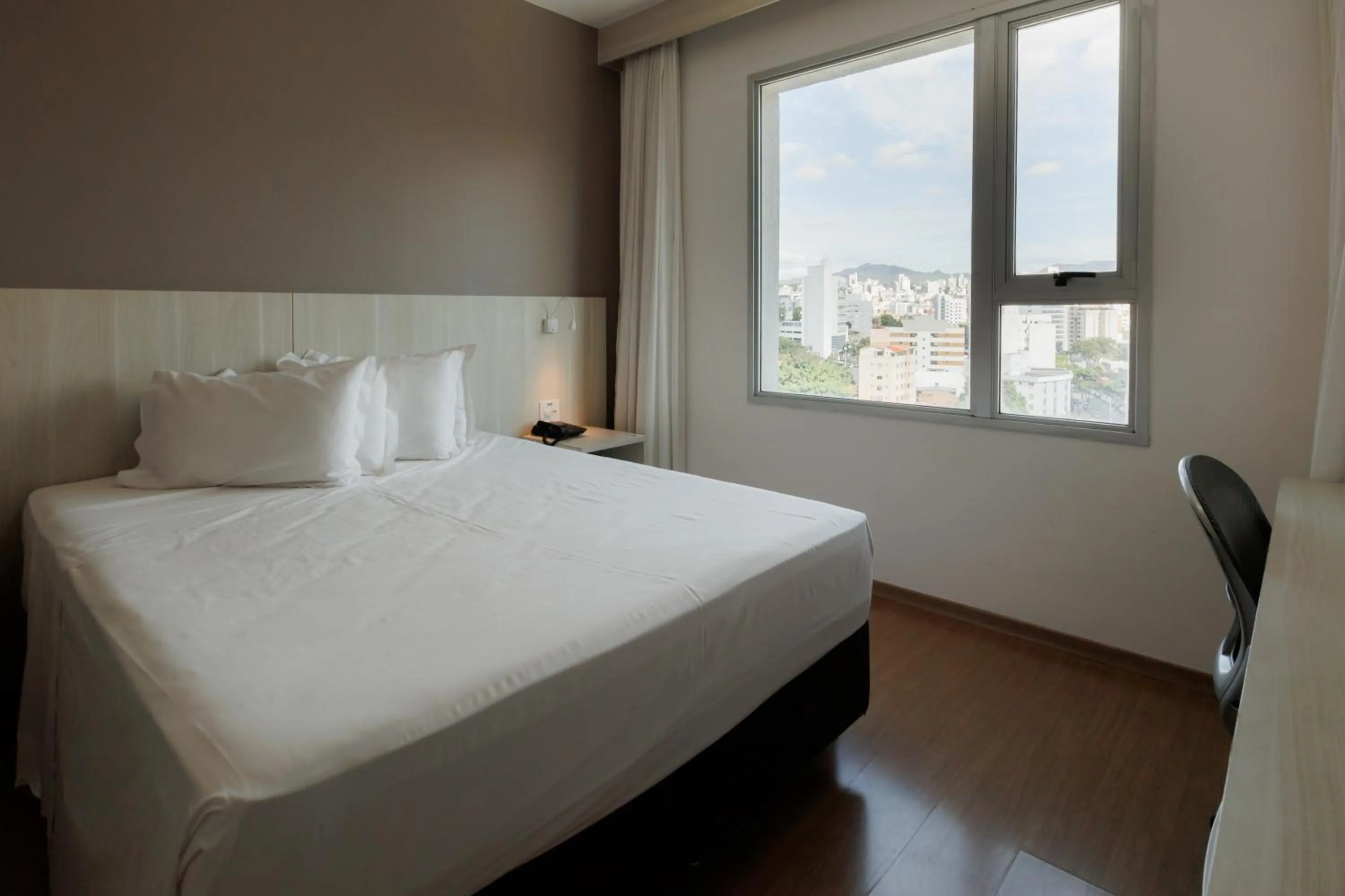 Bedroom, Bed in eSuites Belo Horizonte Minascasa