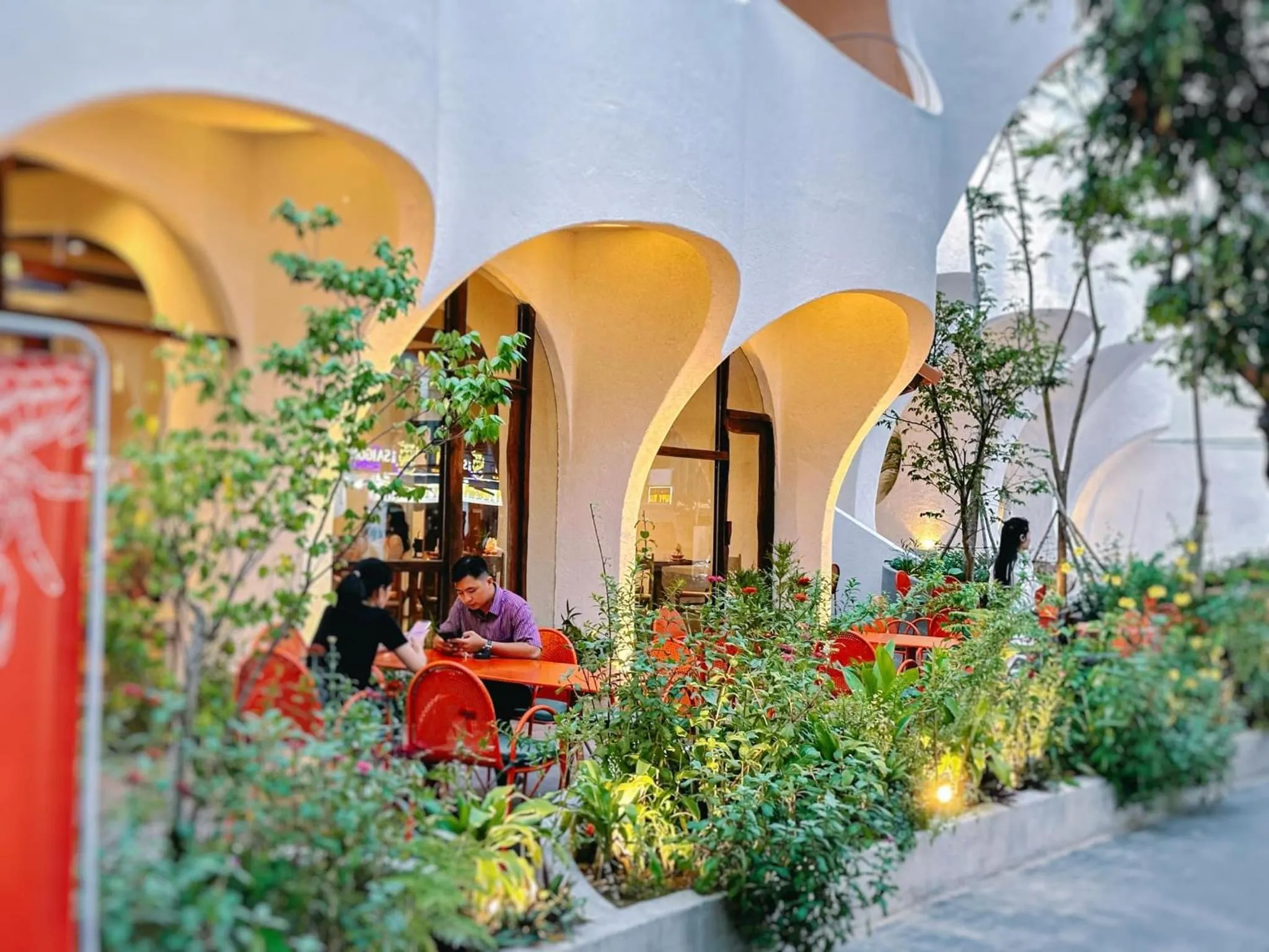 Restaurant/places to eat in Green World Hotel Nha Trang