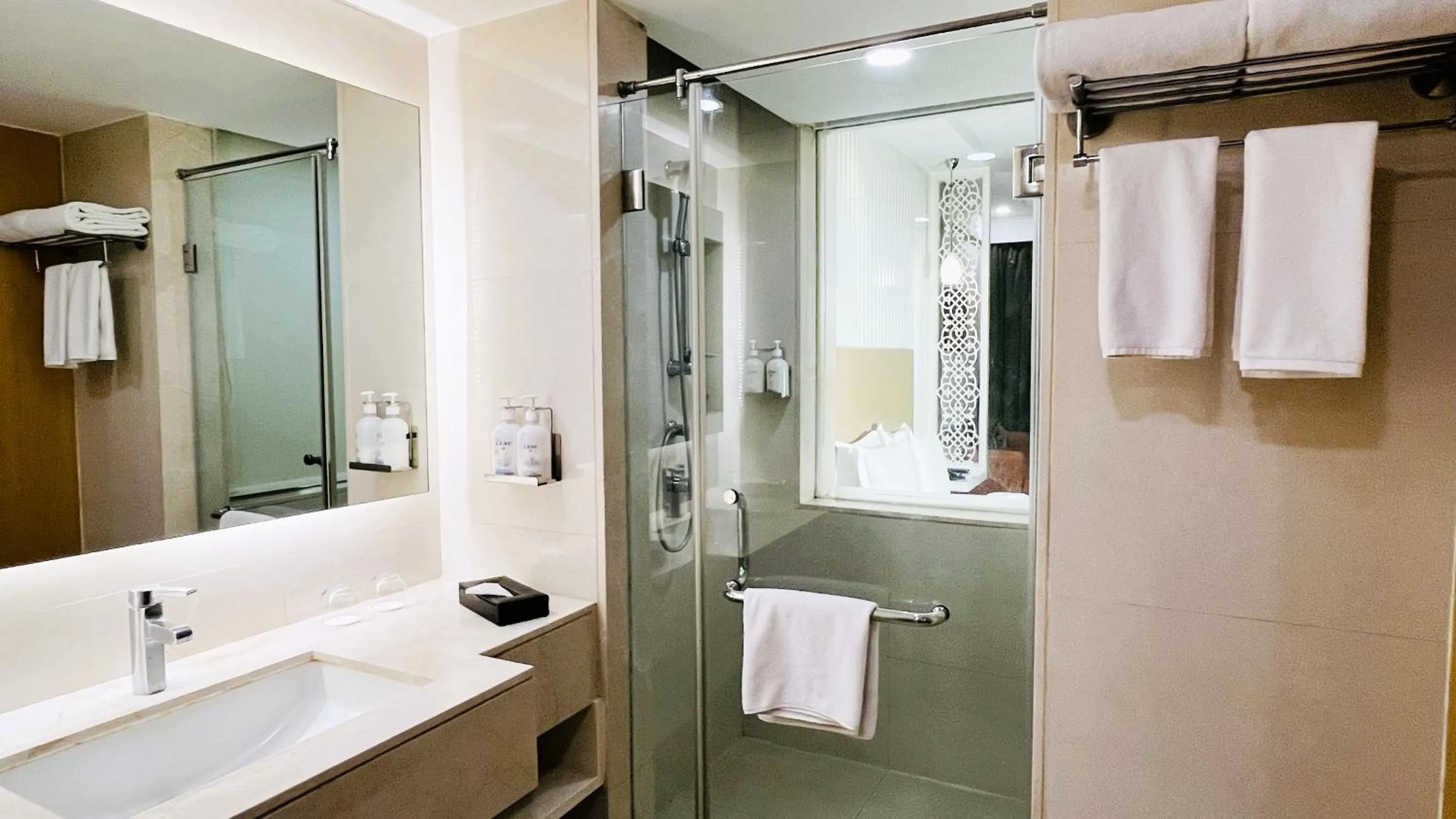 Bathroom in Holiday Inn Amritsar Ranjit Avenue by IHG
