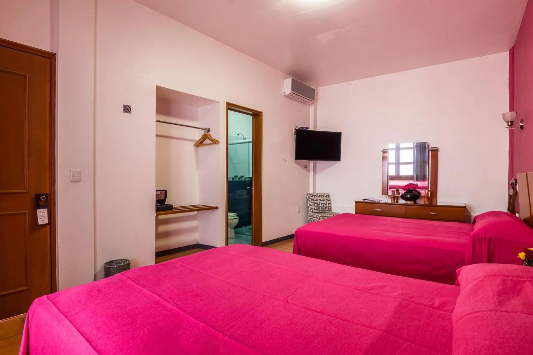 Bed in Hotel del Marquesado