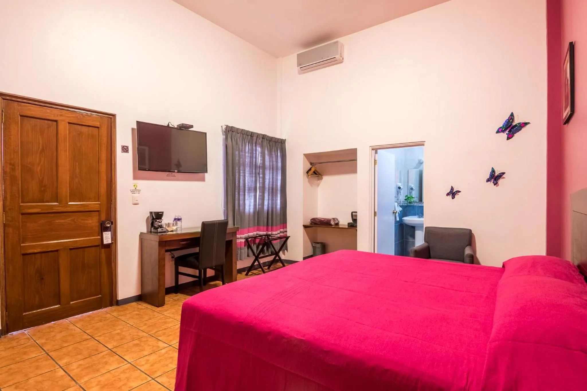 Bed in Hotel del Marquesado