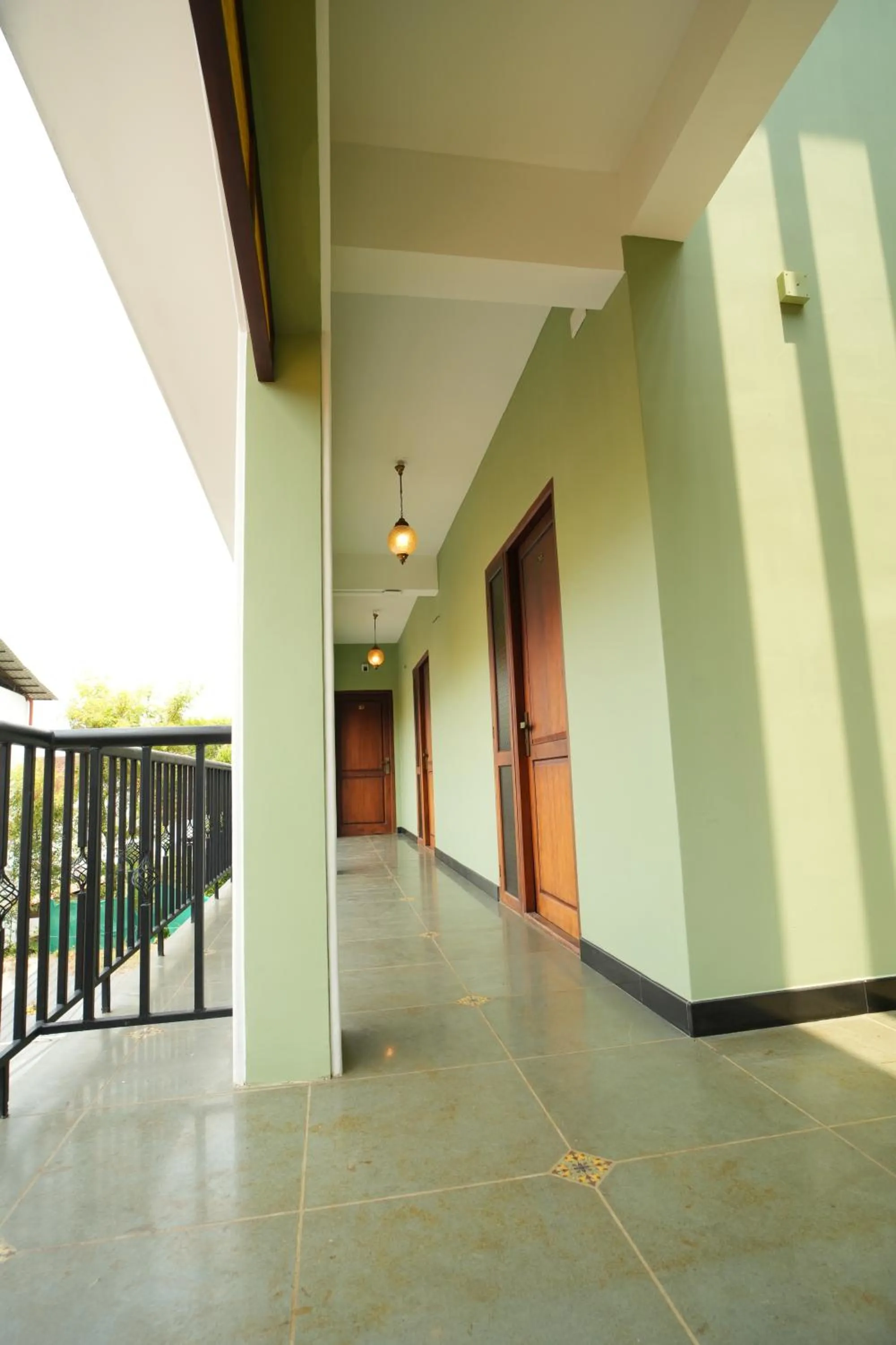 Property building in THE SUNSET BAY