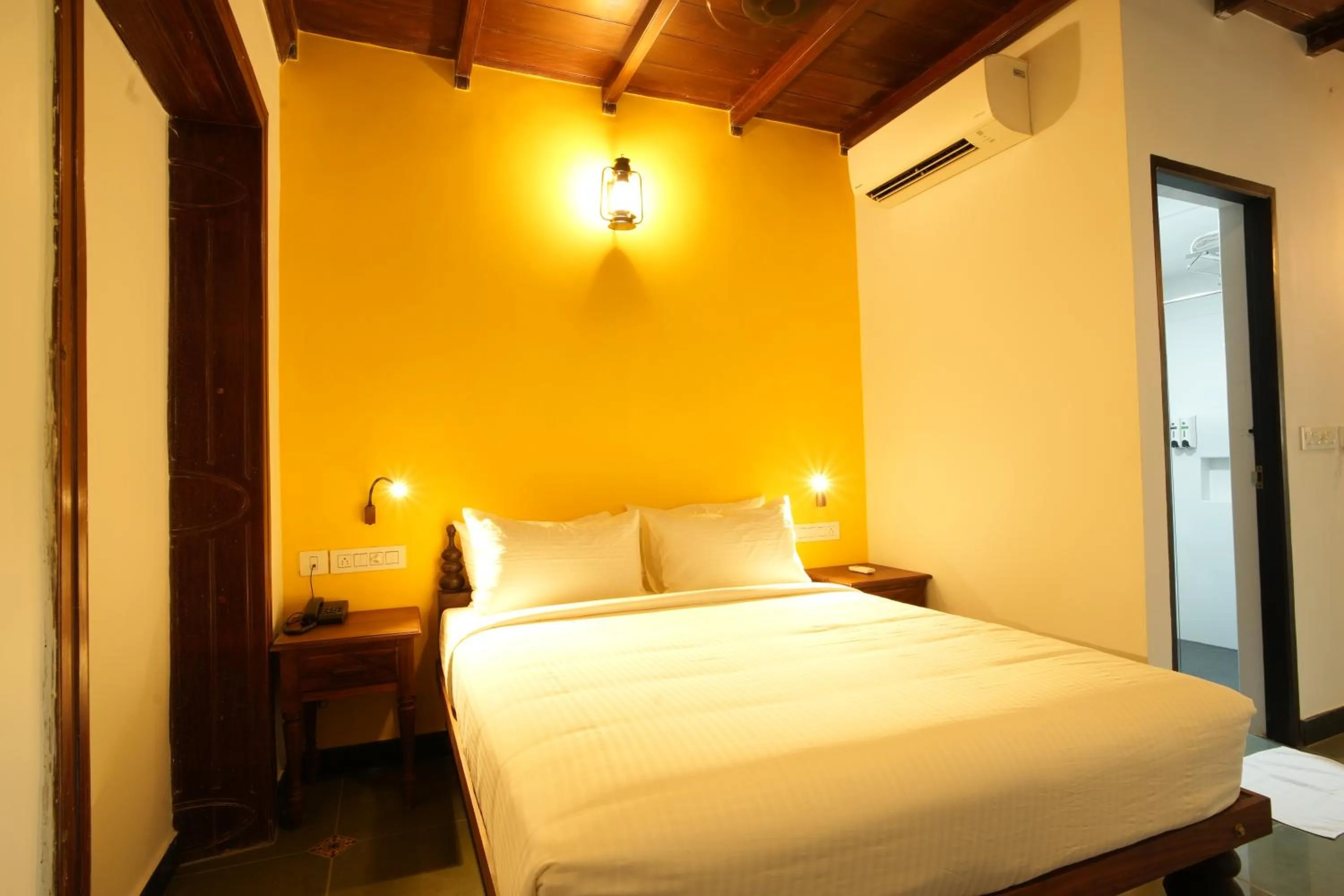 Photo of the whole room, Bed in THE SUNSET BAY