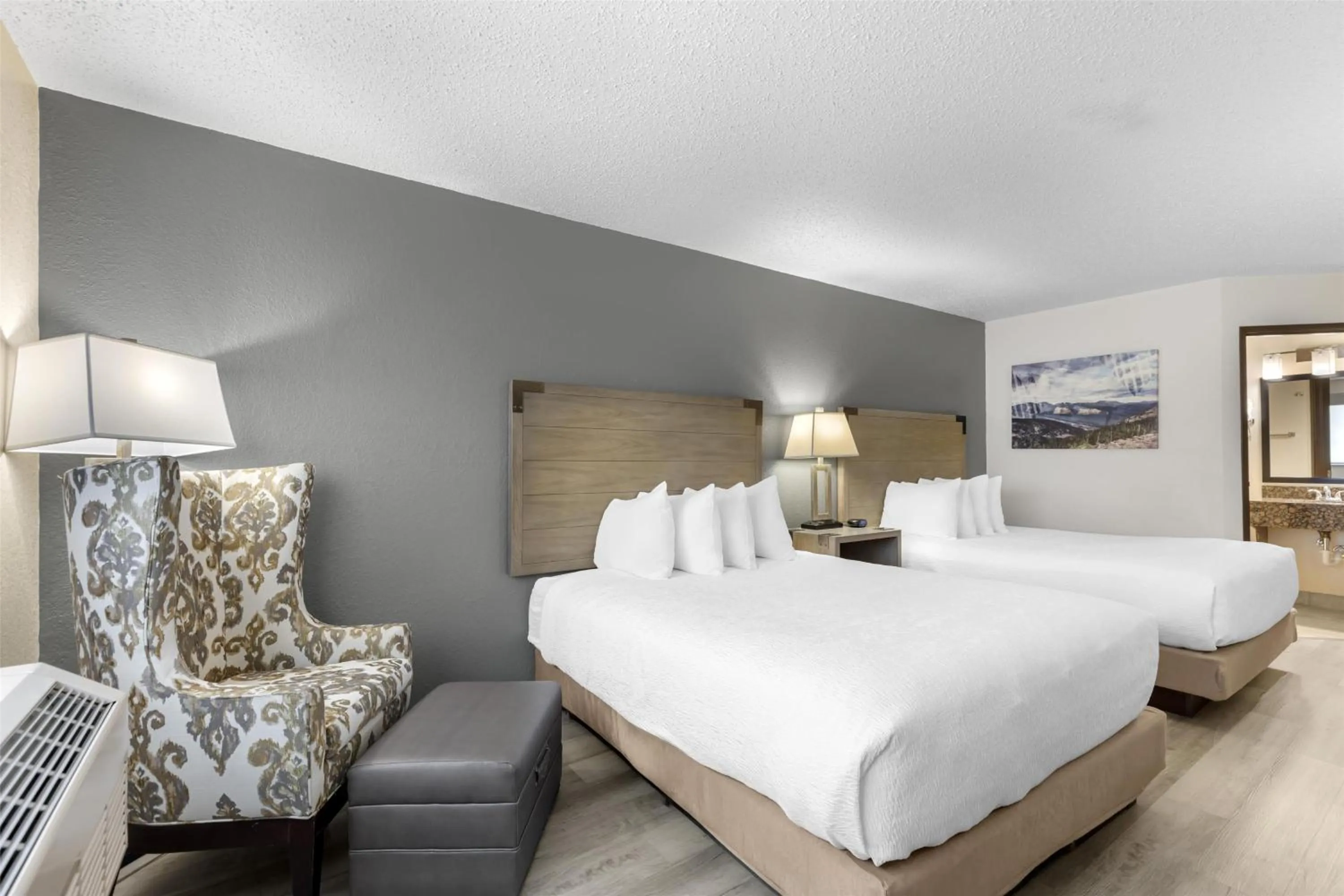 Bedroom, Bed in Best Western Alpenglo Lodge