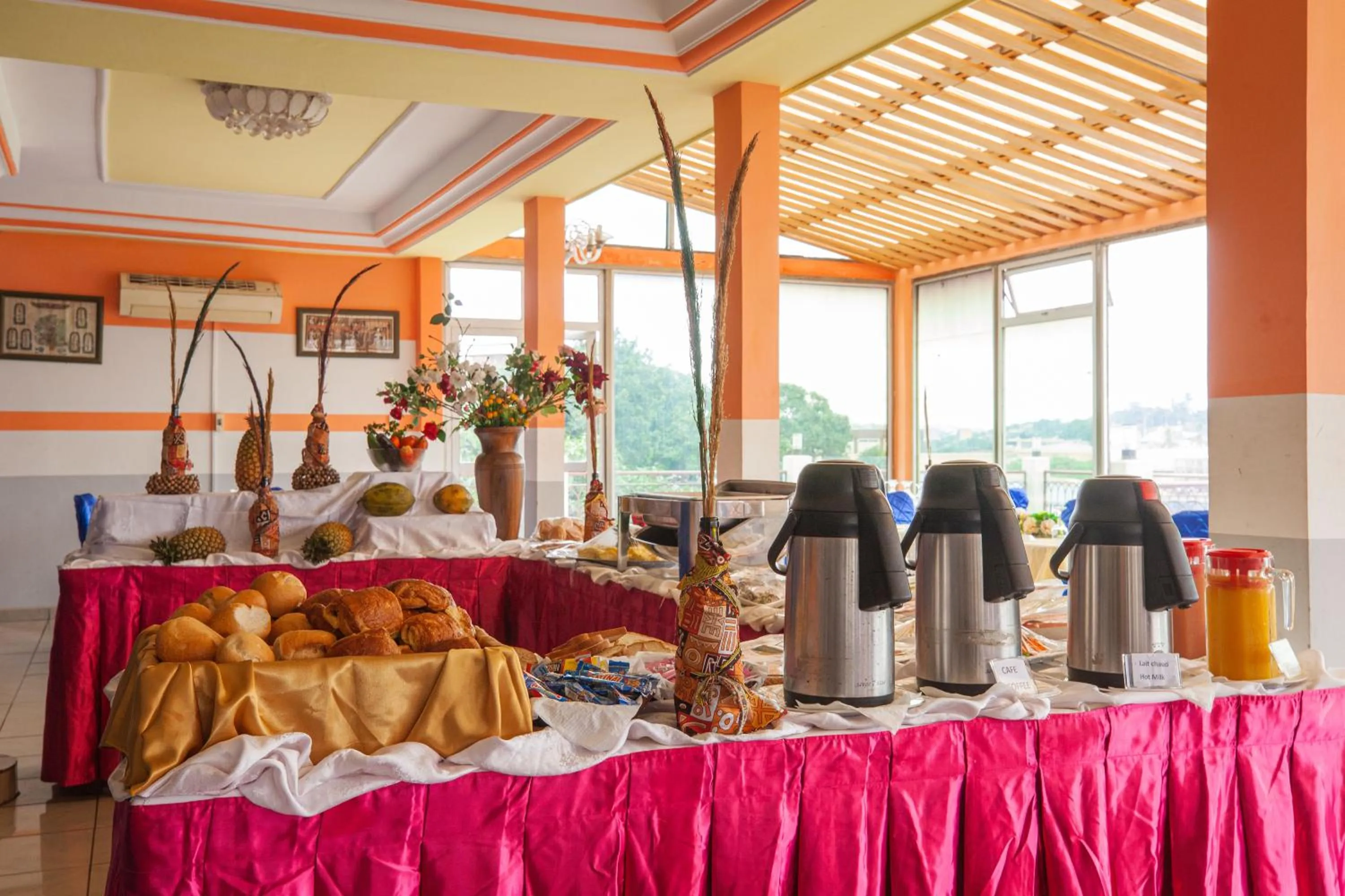 Buffet breakfast in FELICIA HOTEL YAOUNDE