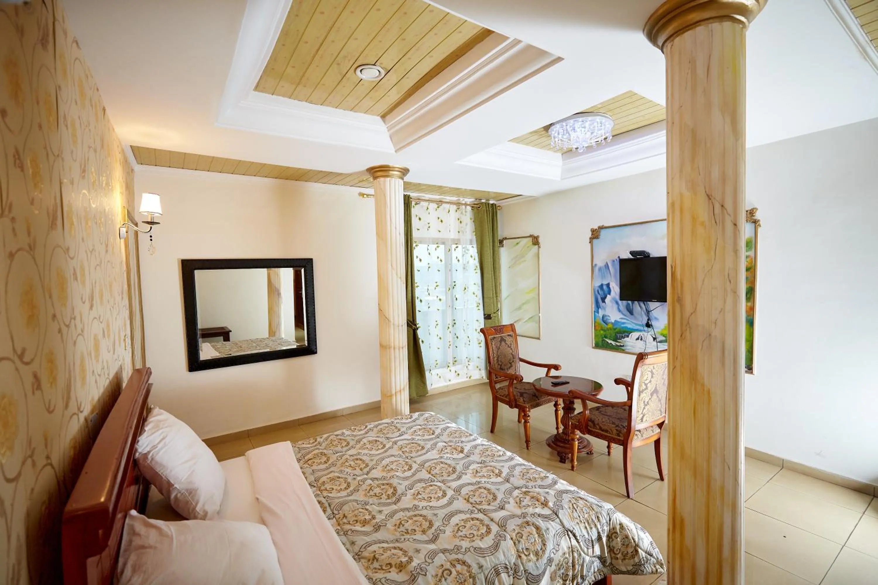 Bedroom, Bed in FELICIA HOTEL YAOUNDE