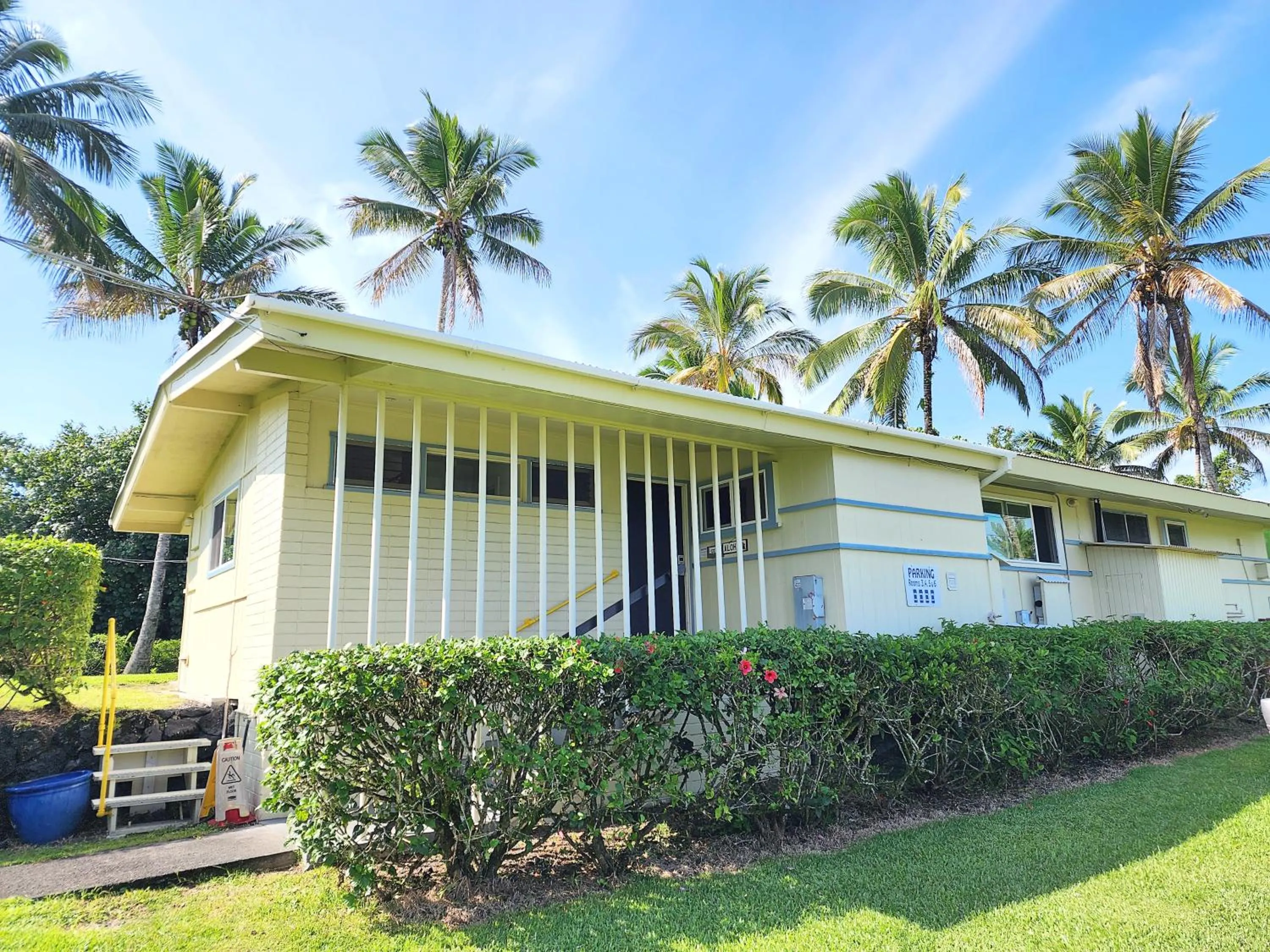 Property building in Arnott's Lodge & Hiking Adventures