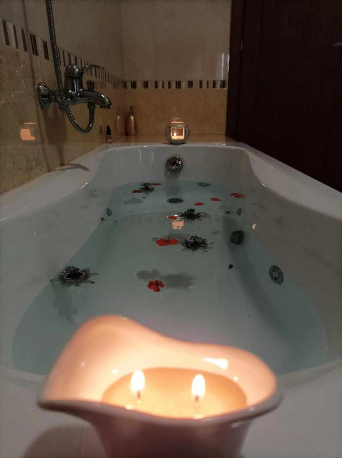 Hot Tub in B&B CASA NISI