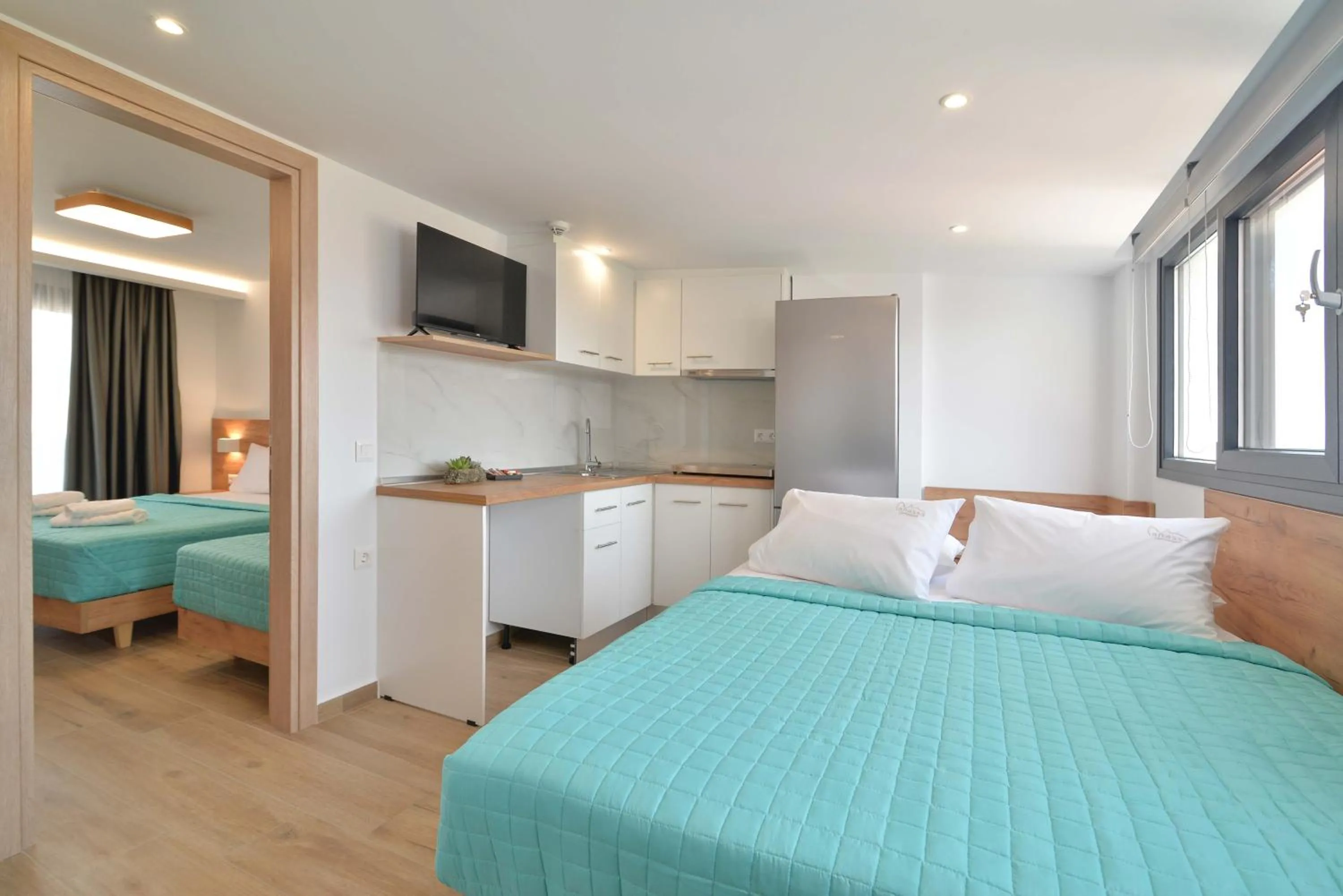 Photo of the whole room, Bed in Anassa Suites