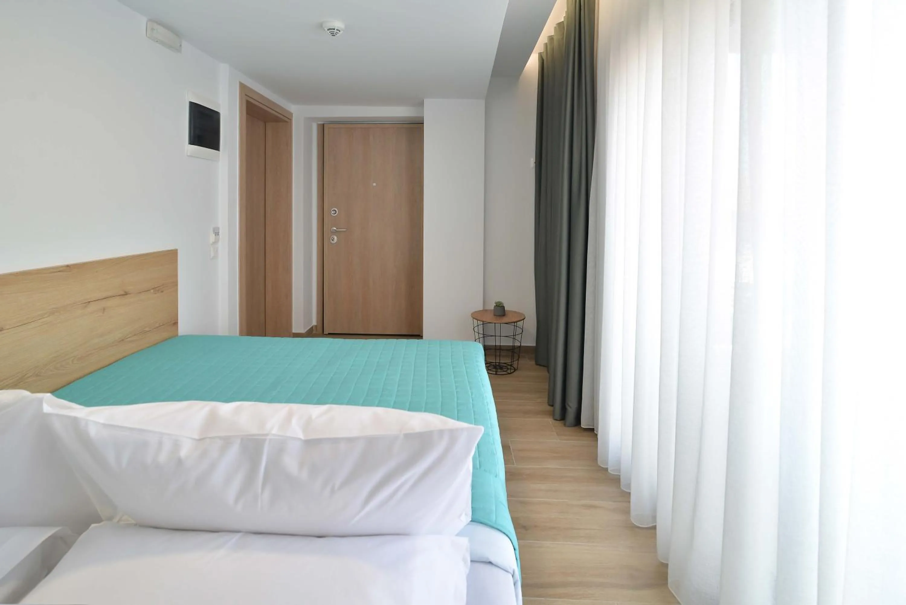 Photo of the whole room, Bed in Anassa Suites