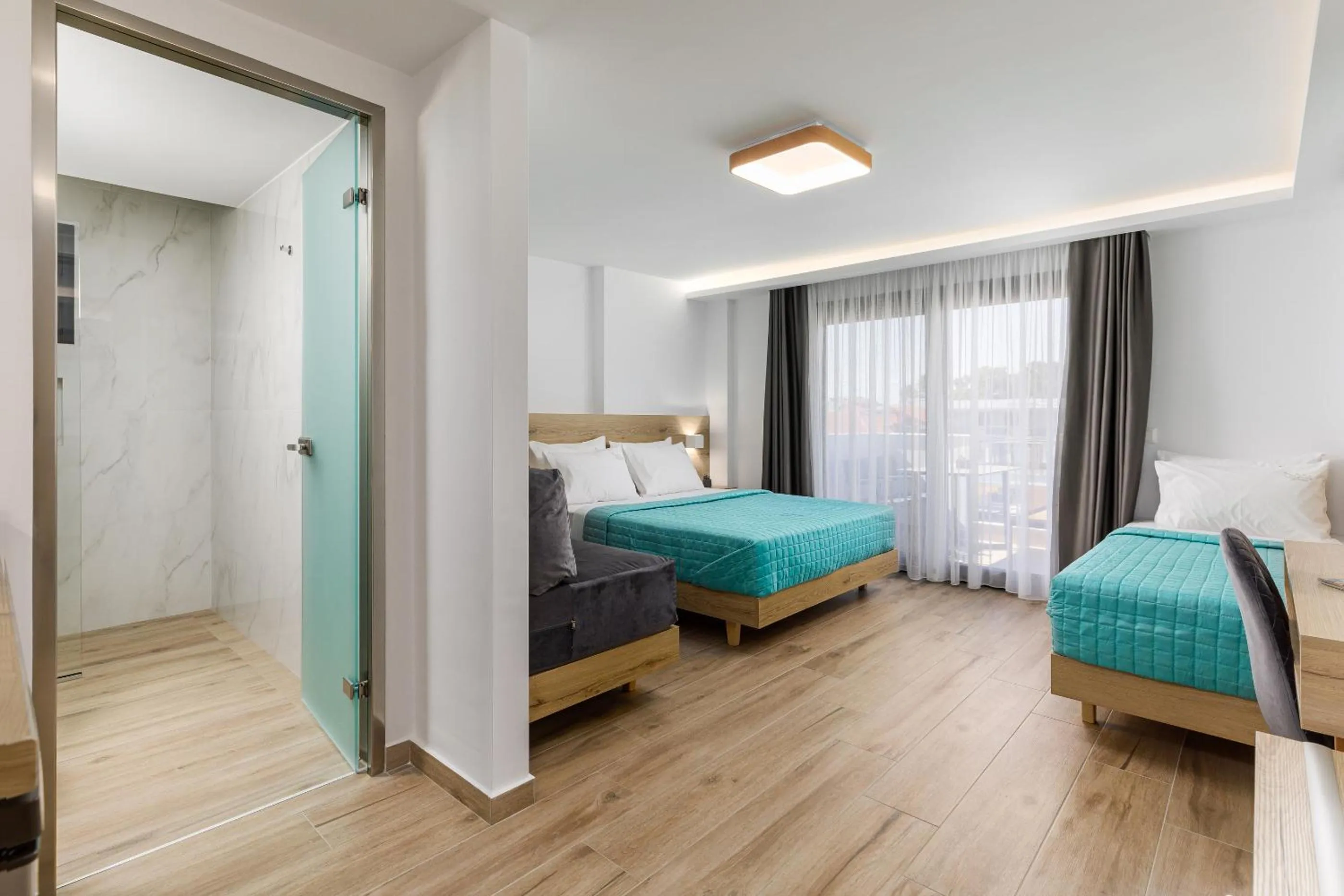 Photo of the whole room, Bed in Anassa Suites