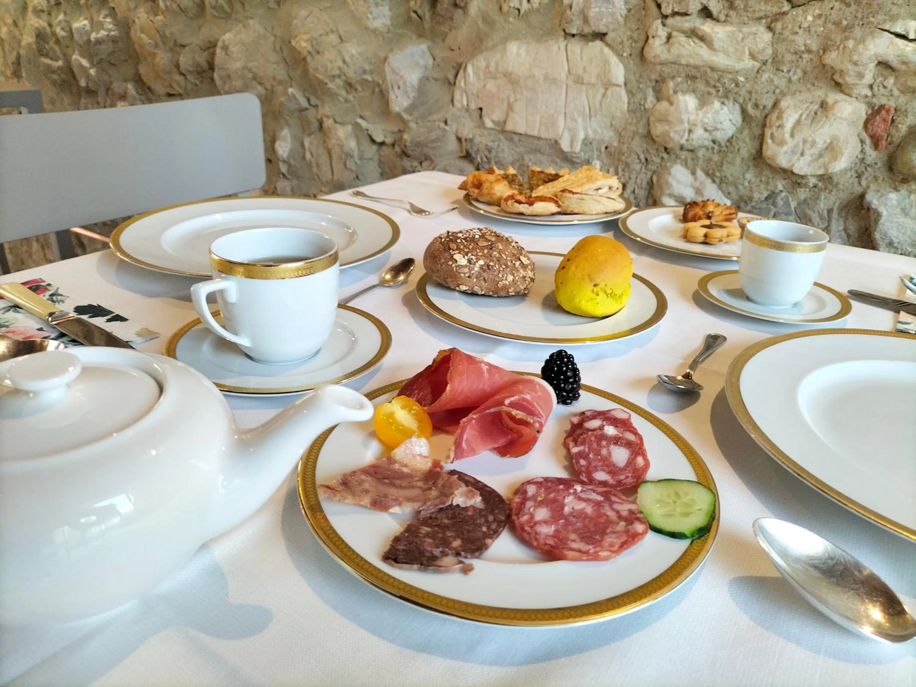 Breakfast in Badia Giulia Prestigious Historical B&B, Camaiore - Adults Only - No Pets
