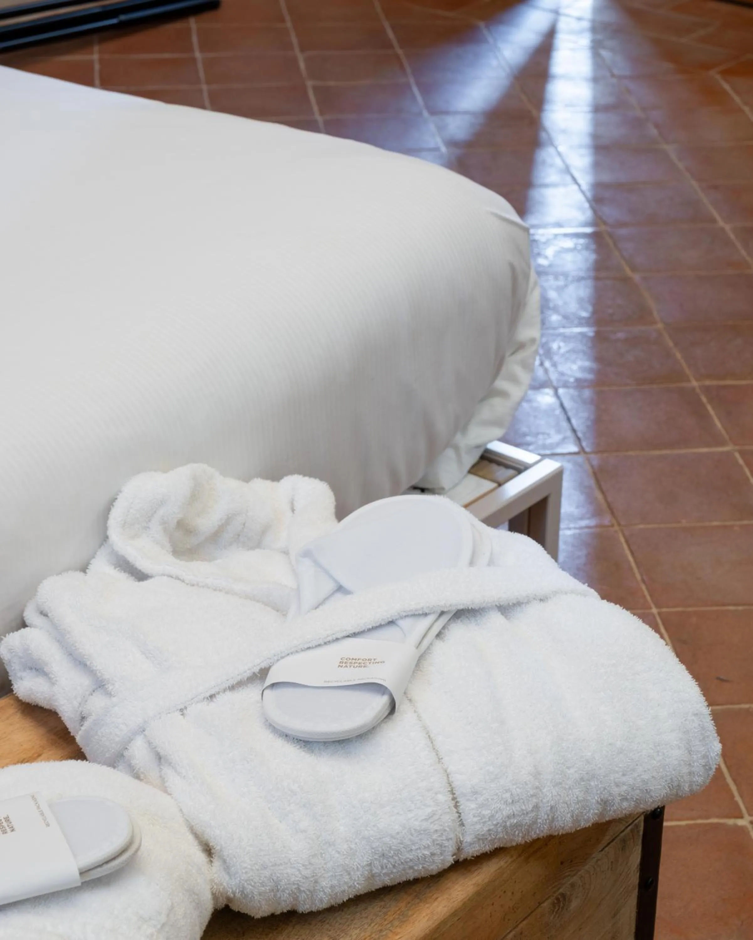 towels, Bed in Badia Giulia Prestigious Historical B&B, Camaiore - Adults Only - No Pets