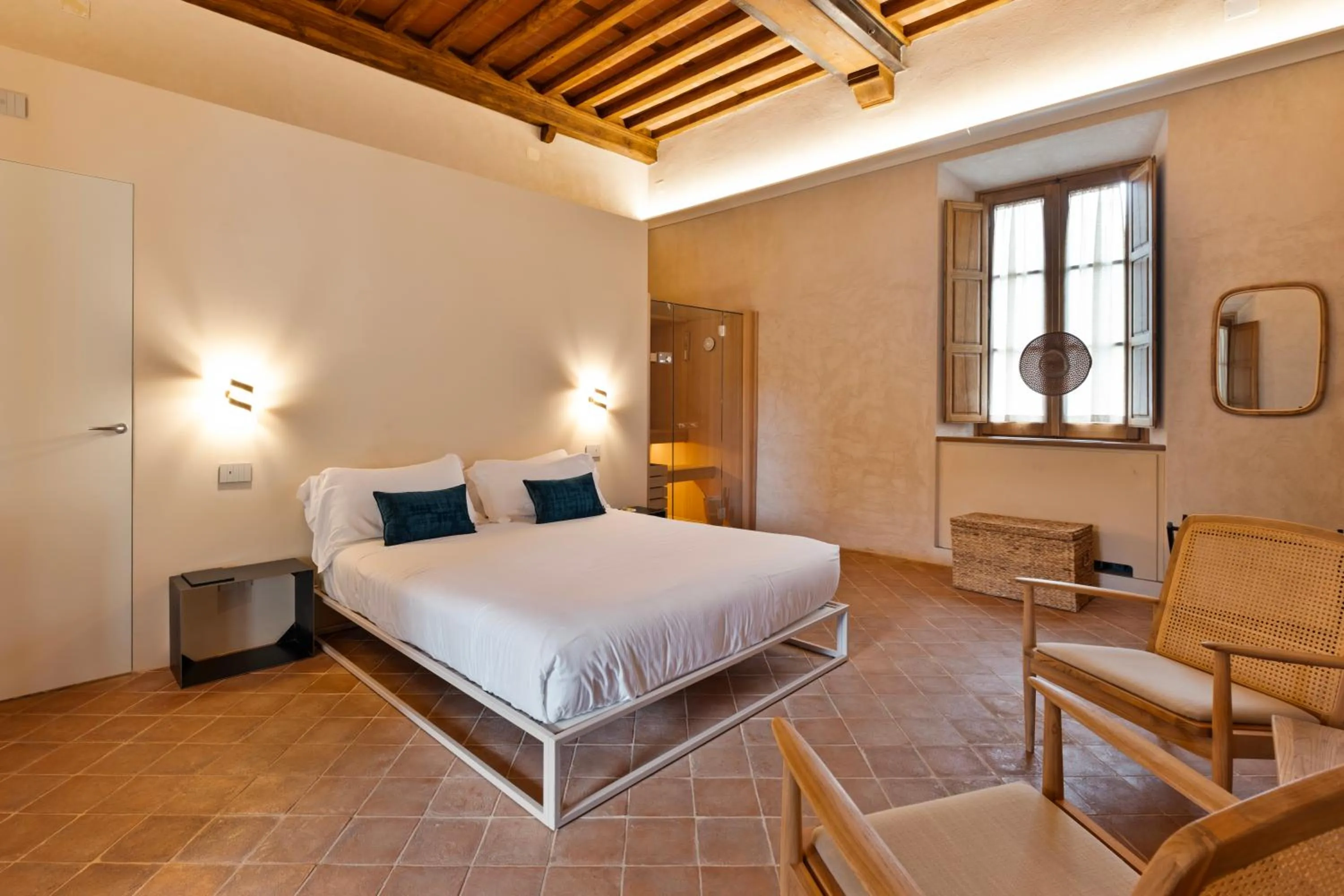 Bedroom, Bed in Badia Giulia Prestigious Historical B&B, Camaiore - Adults Only - No Pets