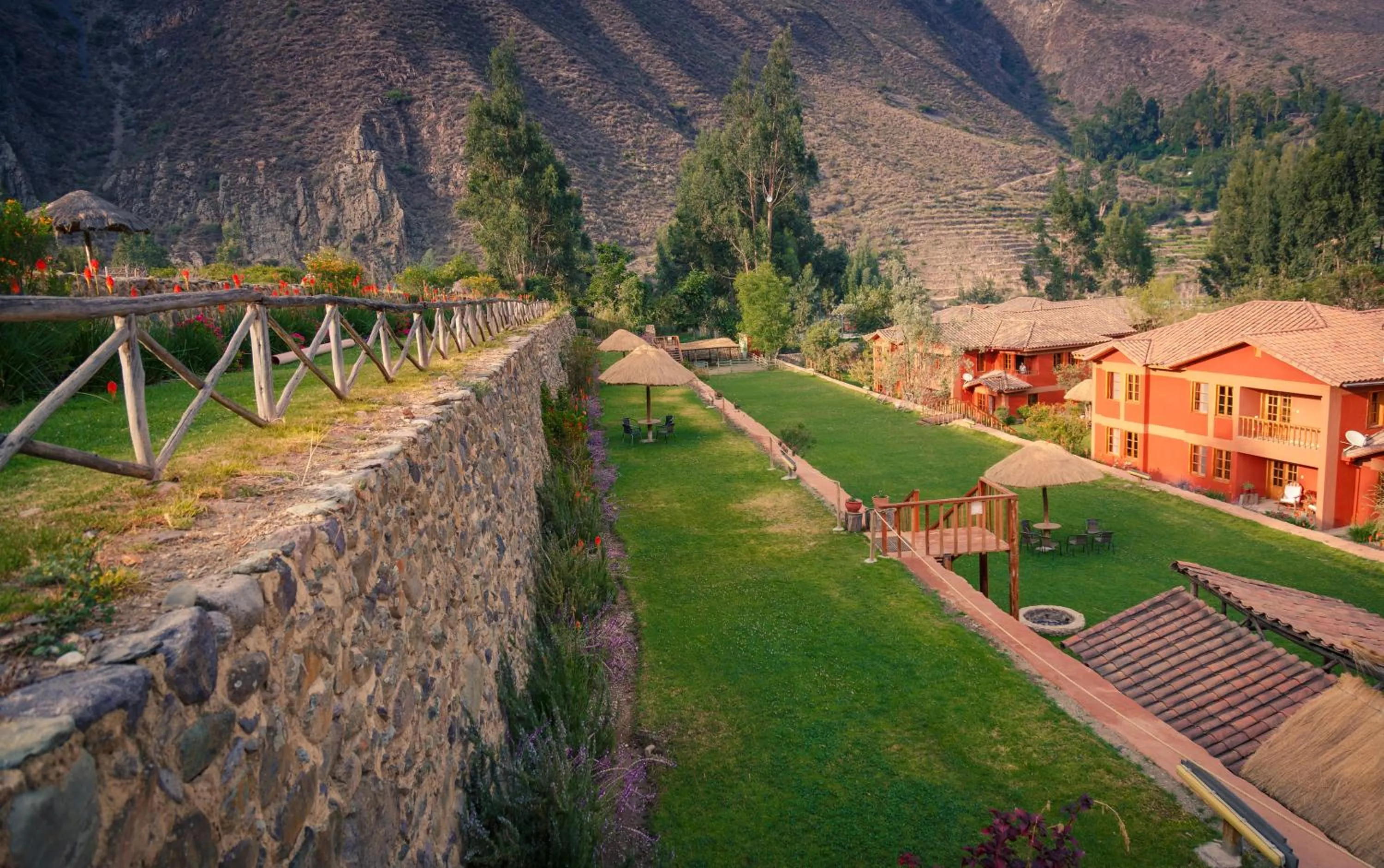 Property building in Hotel Pakaritampu