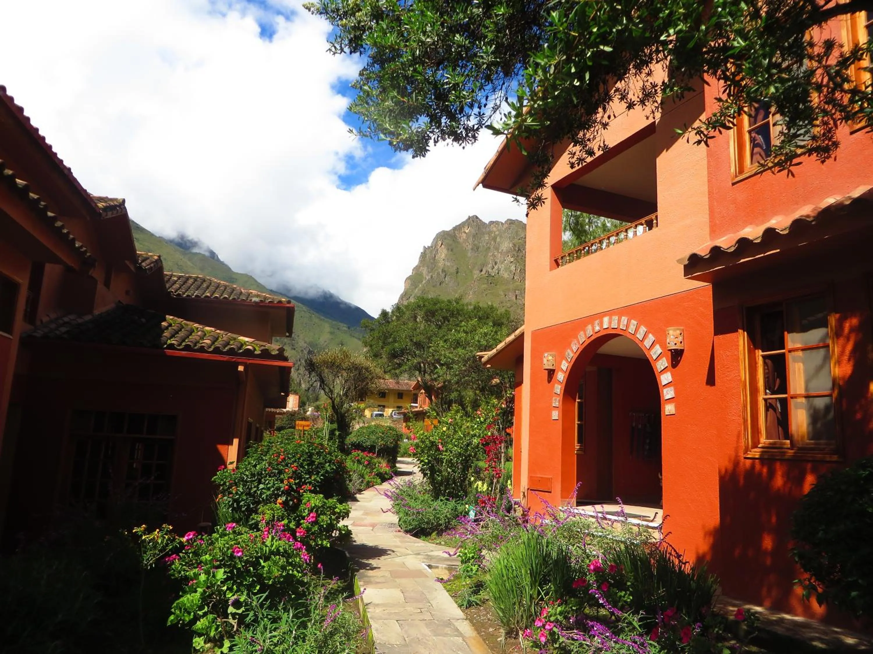 Property building in Hotel Pakaritampu