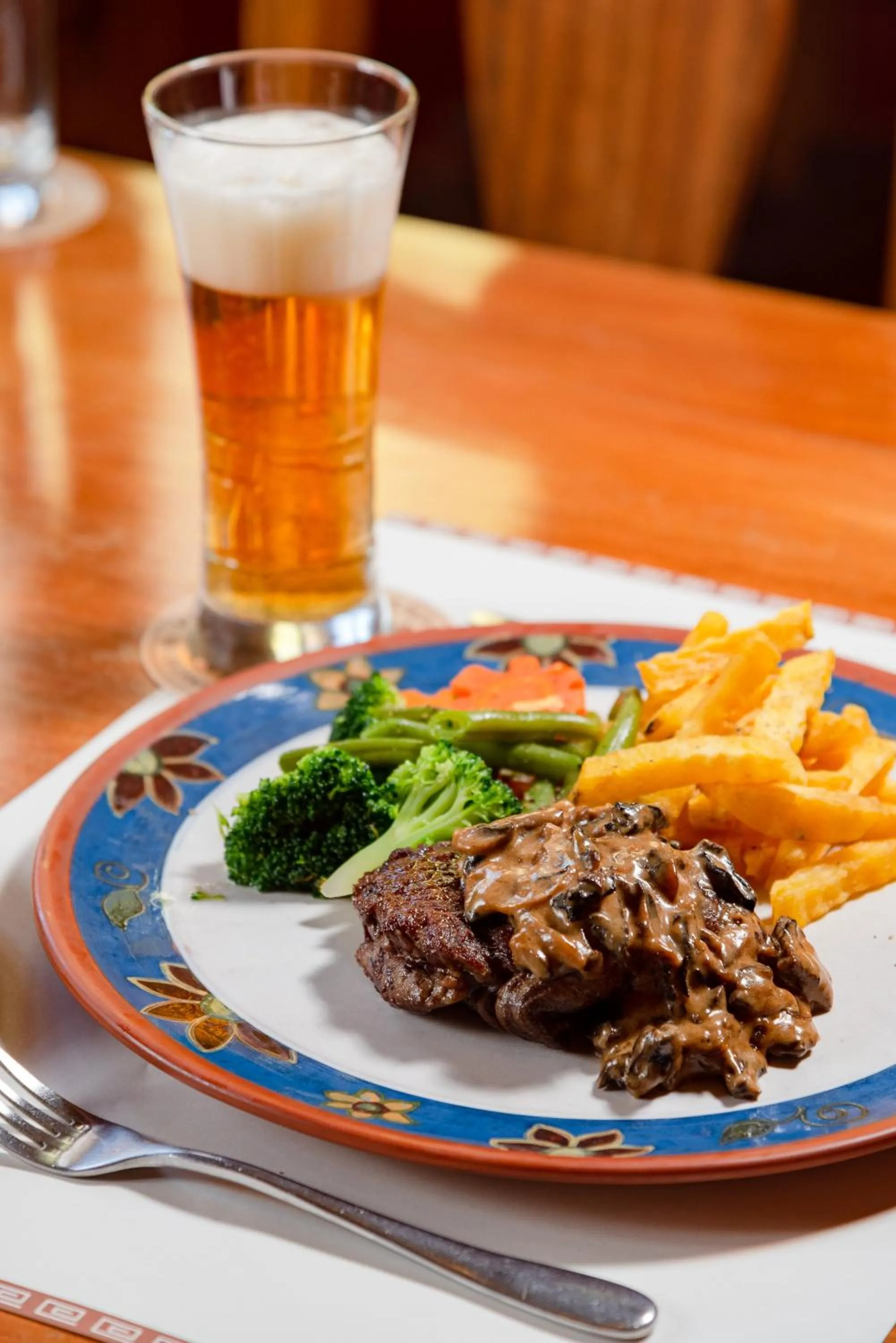 Restaurant/places to eat in Hotel Pakaritampu