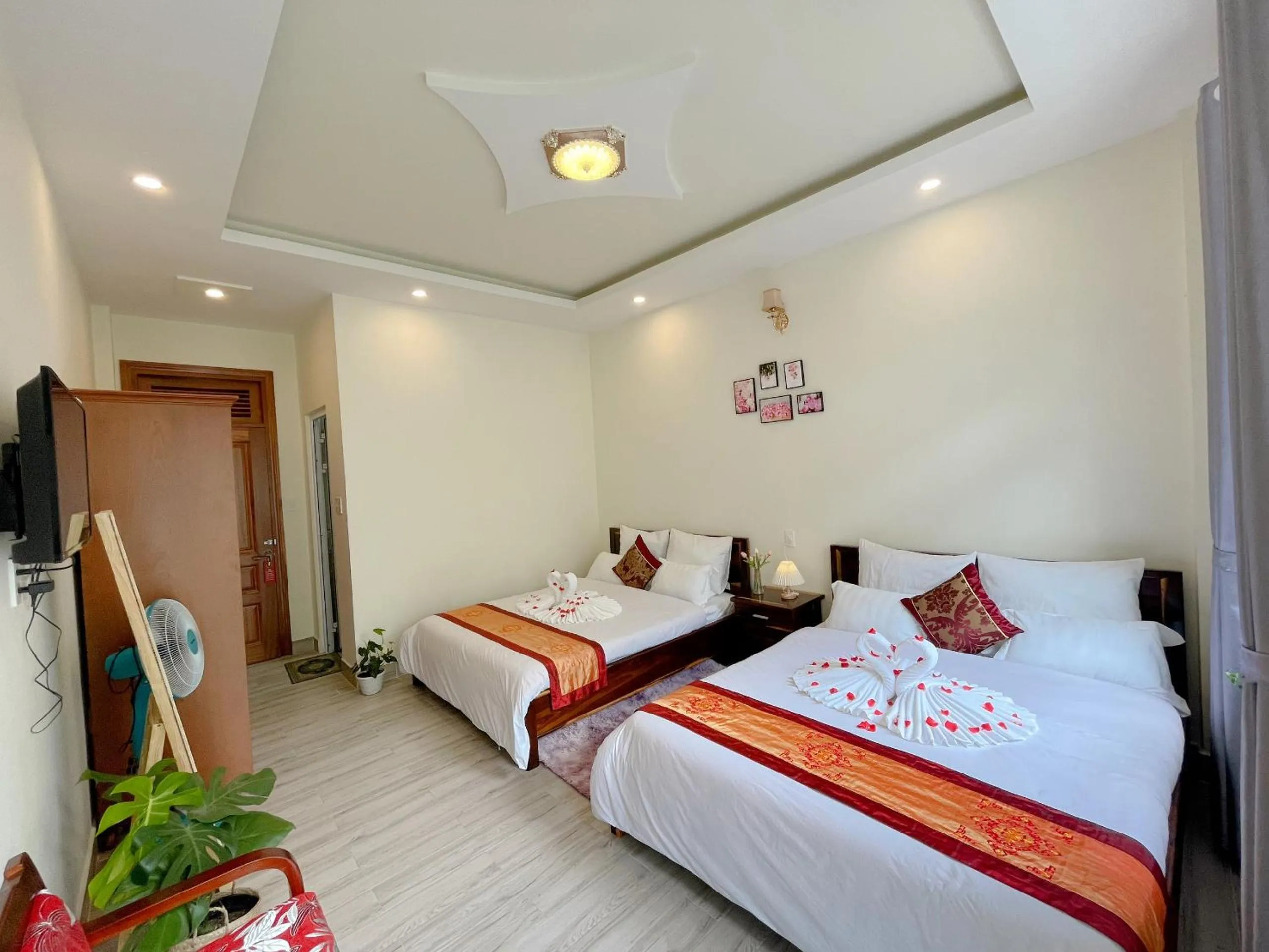 Bed in Nhat Hoang Homestay Da Lat