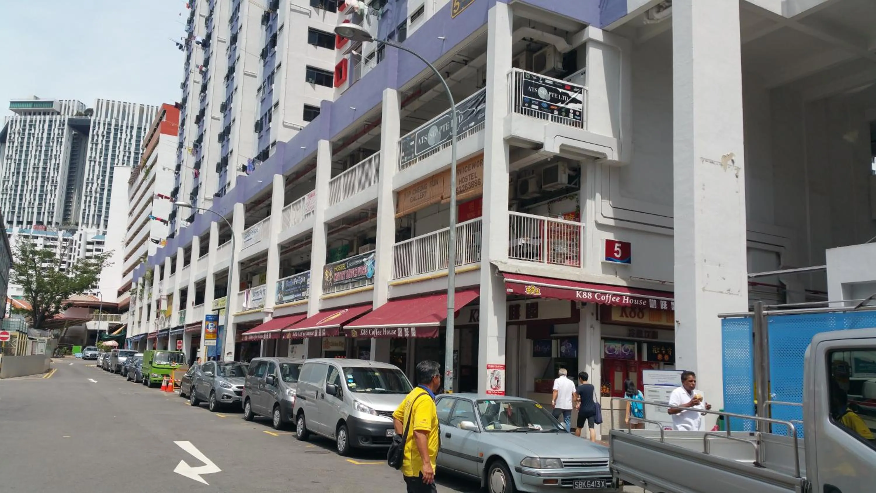 Facade/entrance in CSW Hostel