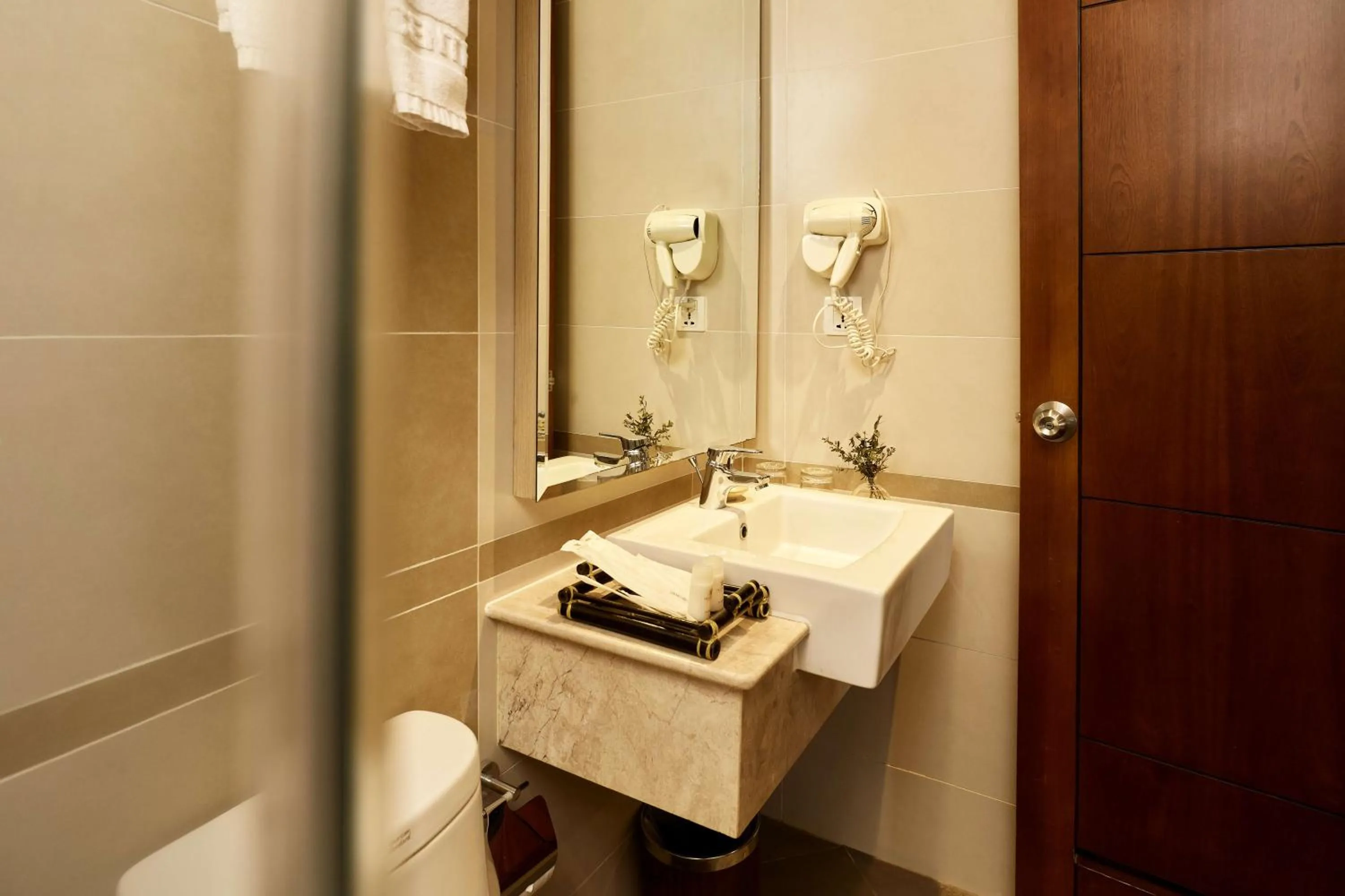 Bathroom in GK Central Hotel