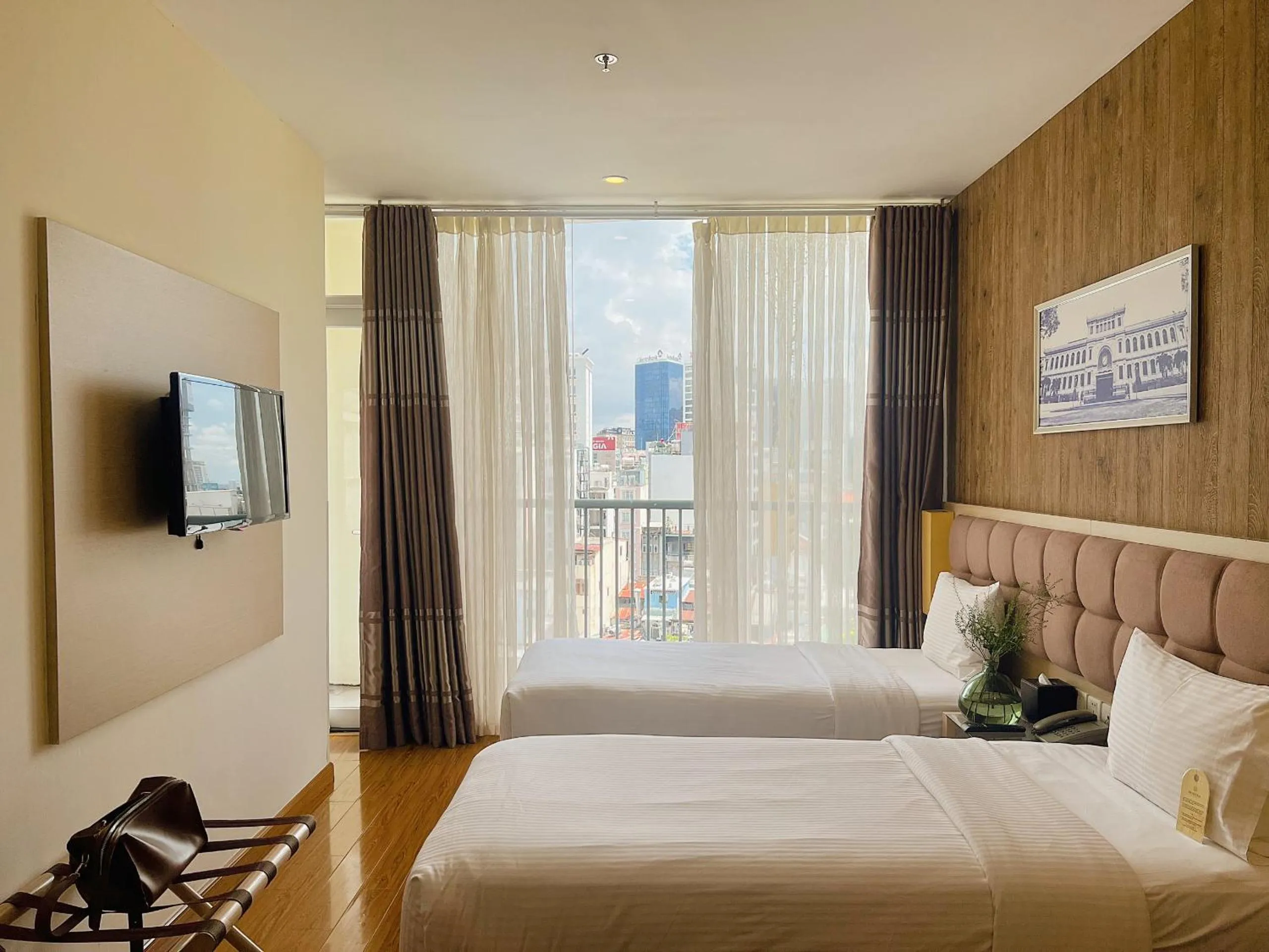 Bed in GK Central Hotel