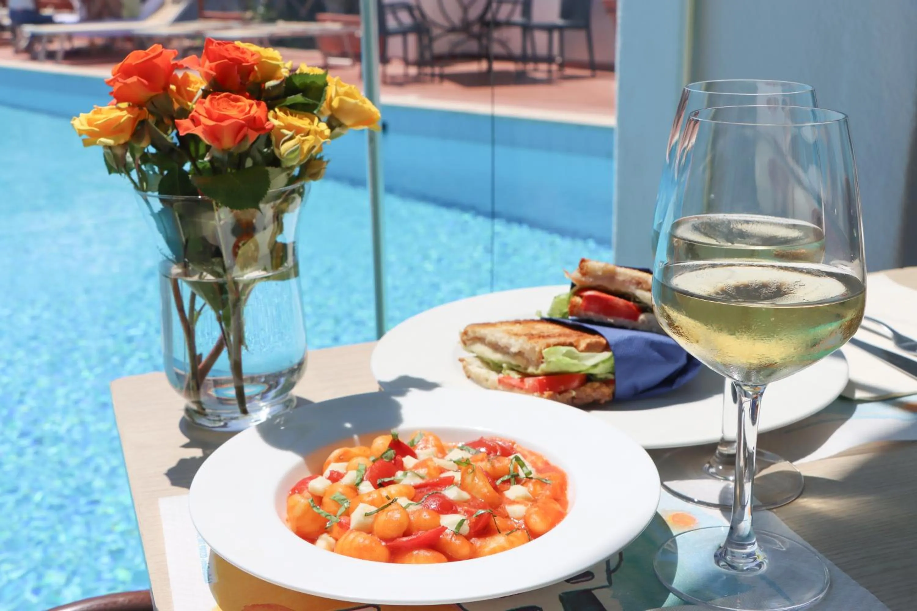 Food and drinks in Hotel Lord Byron