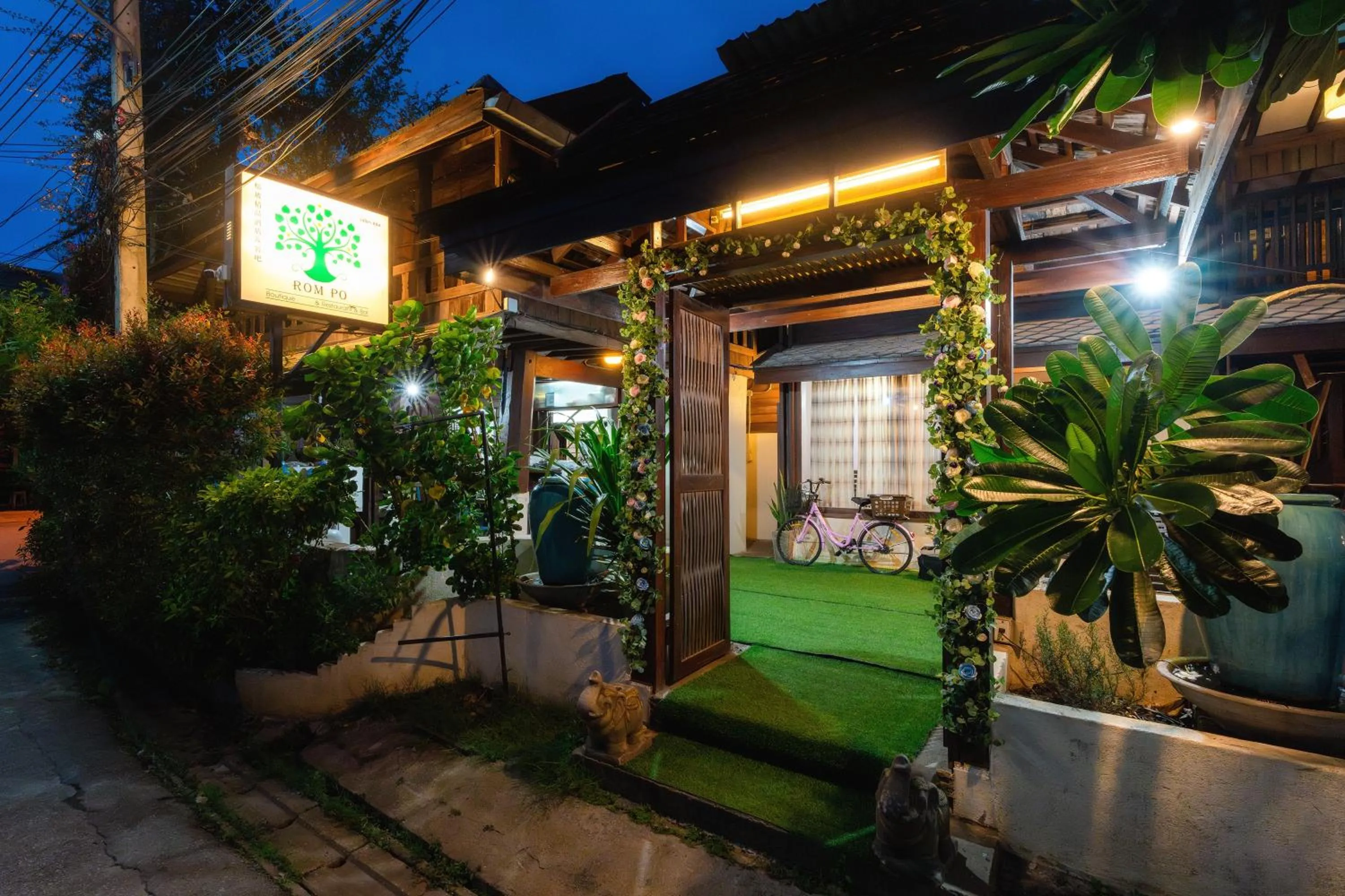 Property building in Rompo Boutique Hotel