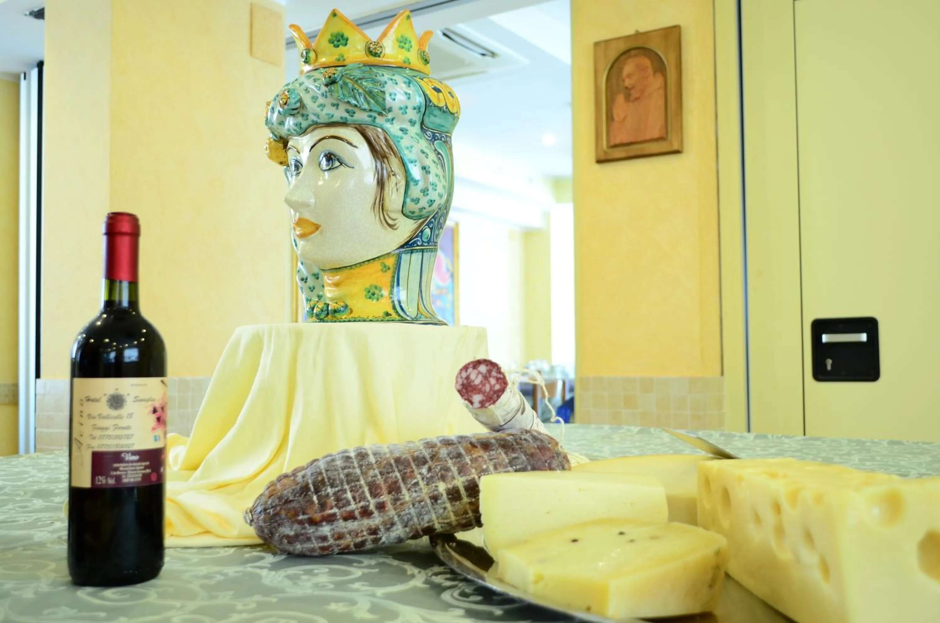 Food and drinks in Hotel Siviglia