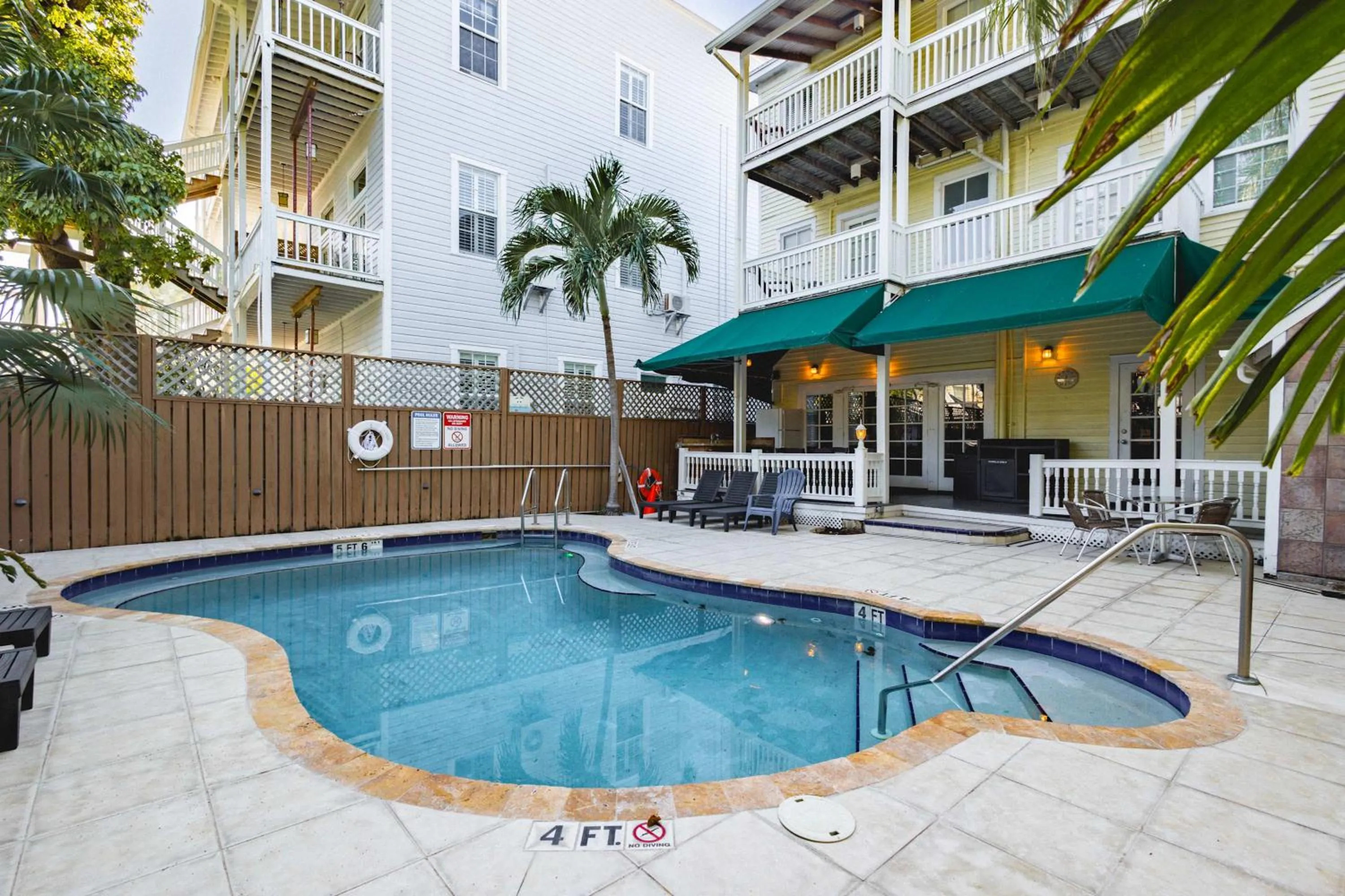 The Curry House - Entire Complex