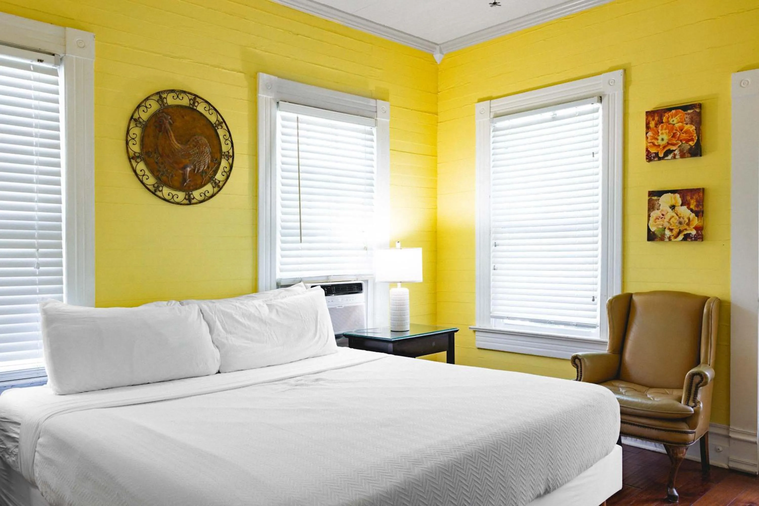 Bed in The Curry House - Entire Complex