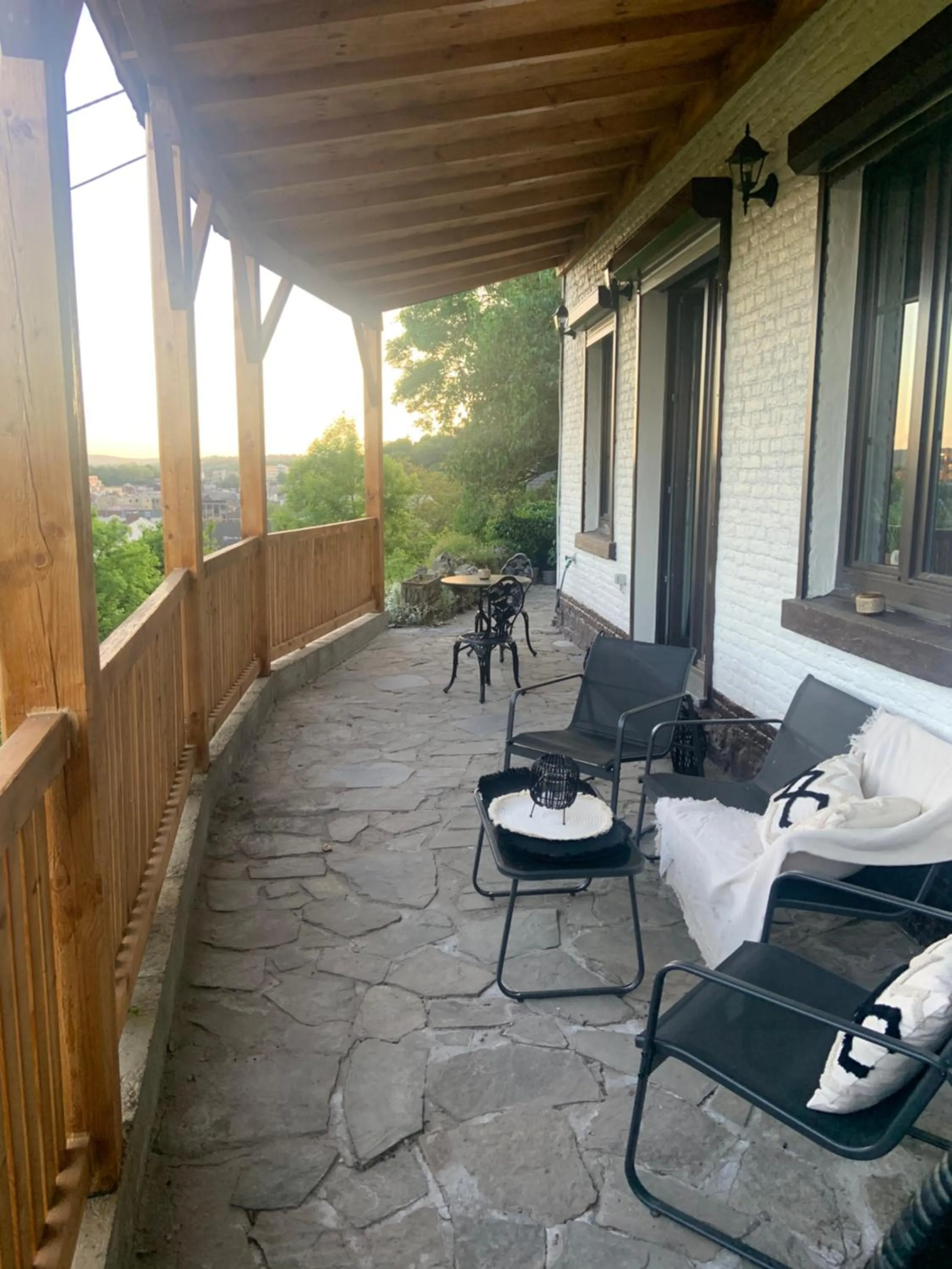 Patio in Suite Tino - Jacuzzi privé, cabine infrarouge & vue