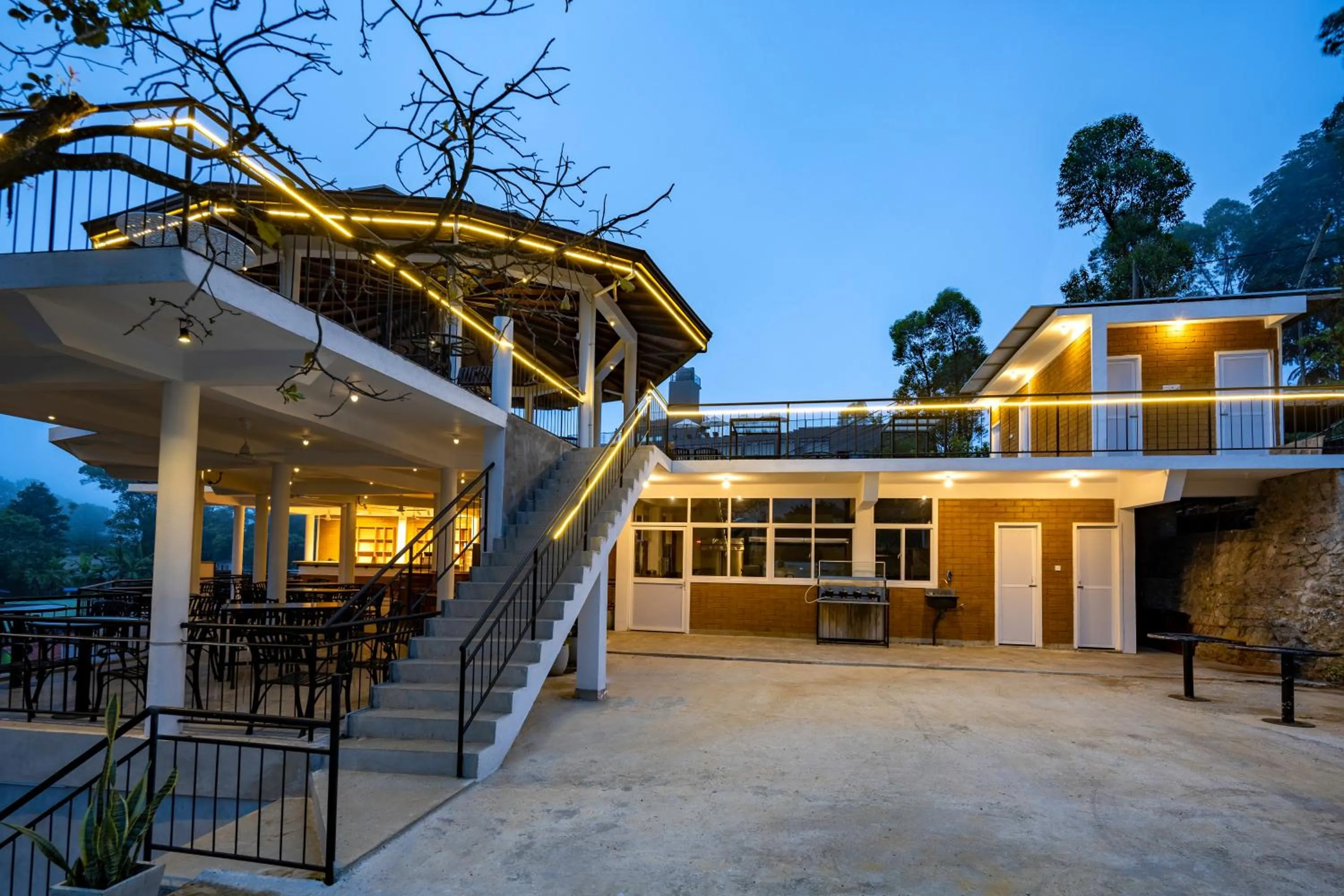 Property building in Alta Vista