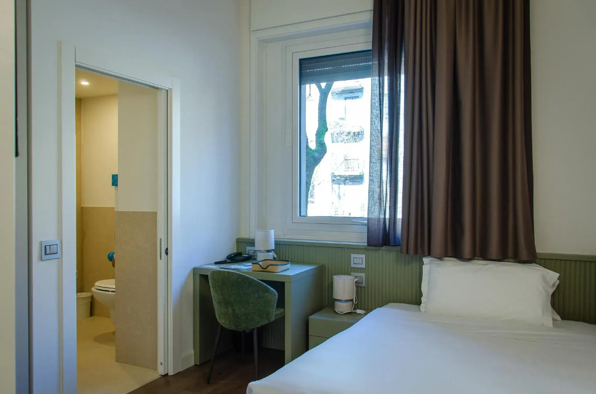 Queen Room in Hotel Tiziano - Gruppo Mini Hotel Queen Room in Hotel Tiziano - Gruppo Mini Hotel