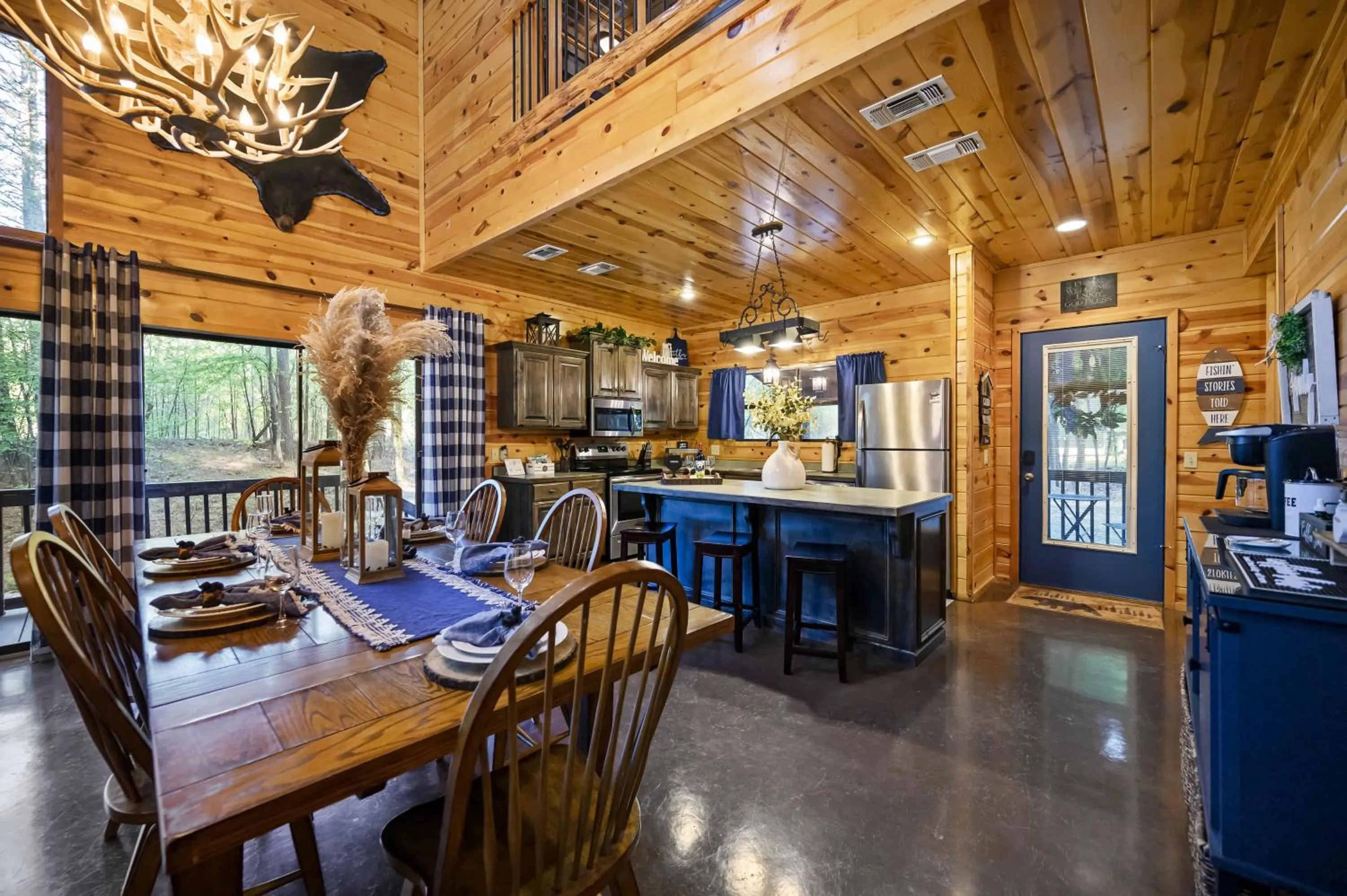Coffee/tea facilities in Hickory Bear - Cabin surrounded by pines, Sleeps 10, Hot Tub, Fire Pit, Arcade, Foosball Table & Deck Slide