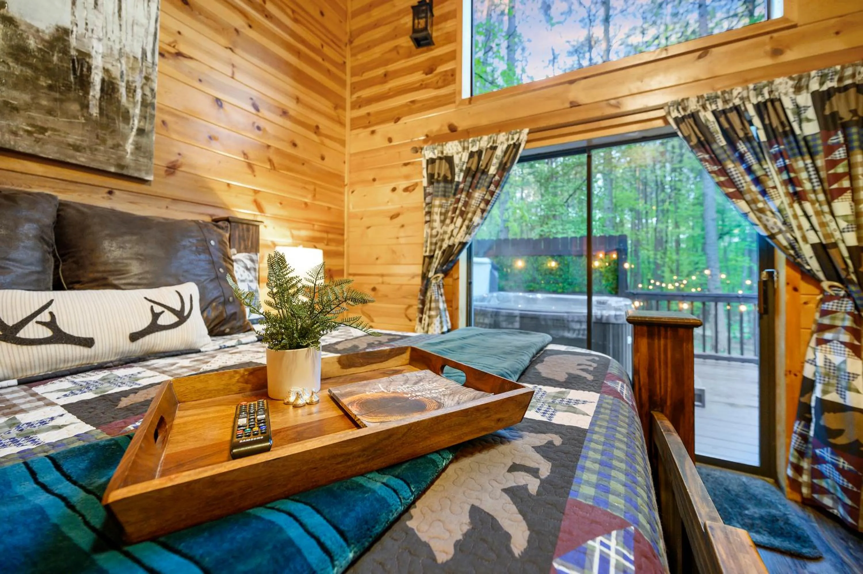 Bedroom in Hickory Bear - Cabin surrounded by pines, Sleeps 10, Hot Tub, Fire Pit, Arcade, Foosball Table & Deck Slide