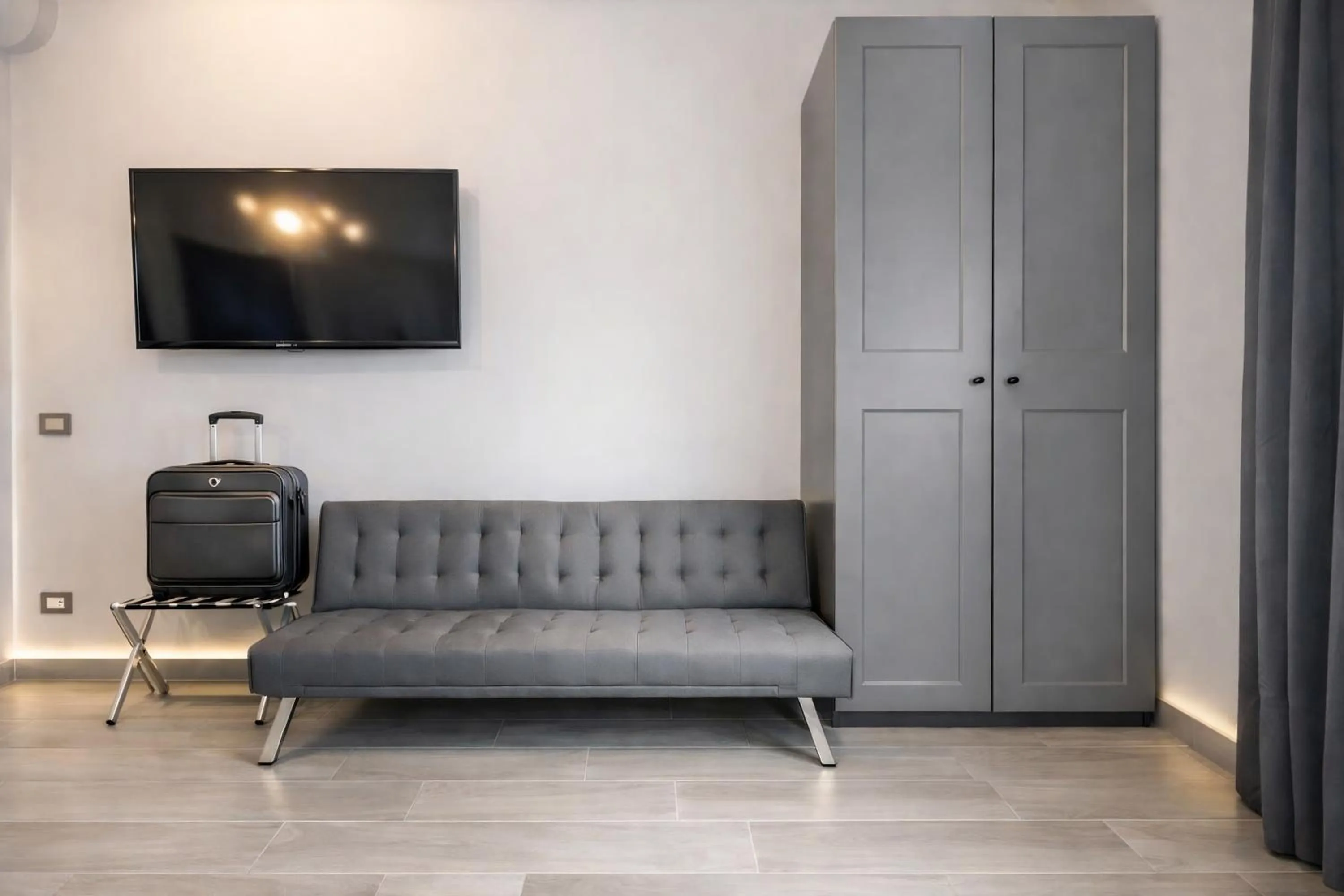 Bedroom in Hotel Del Borgo