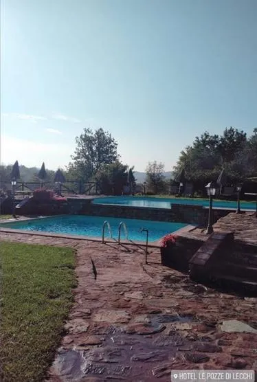 Swimming pool in Hotel Le Pozze Di Lecchi