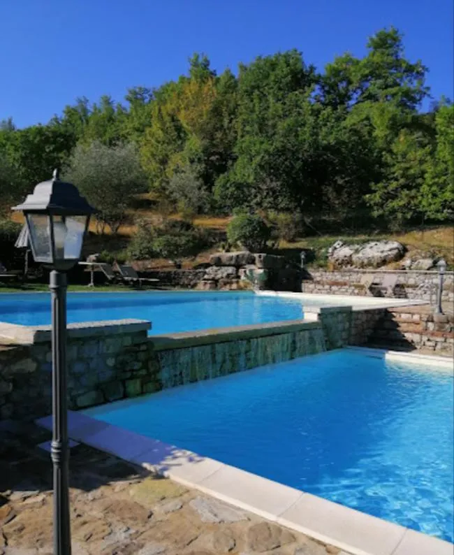 Swimming pool in Hotel Le Pozze Di Lecchi