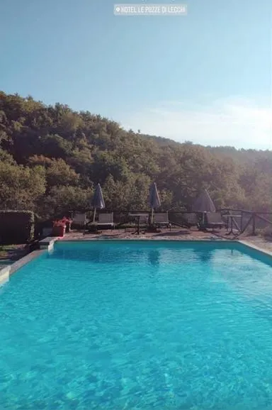 Swimming pool in Hotel Le Pozze Di Lecchi