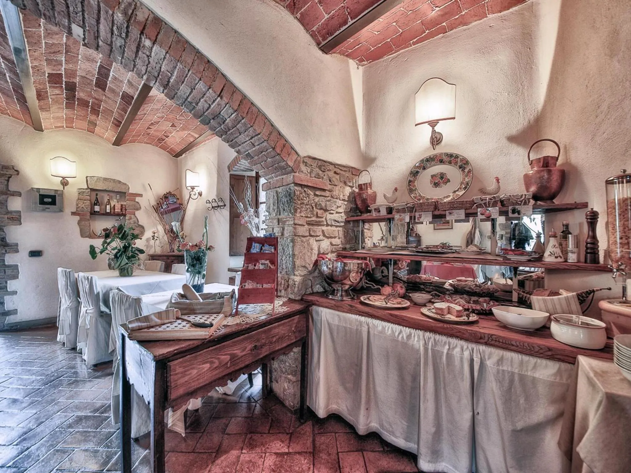 Restaurant/places to eat in Hotel Le Pozze Di Lecchi