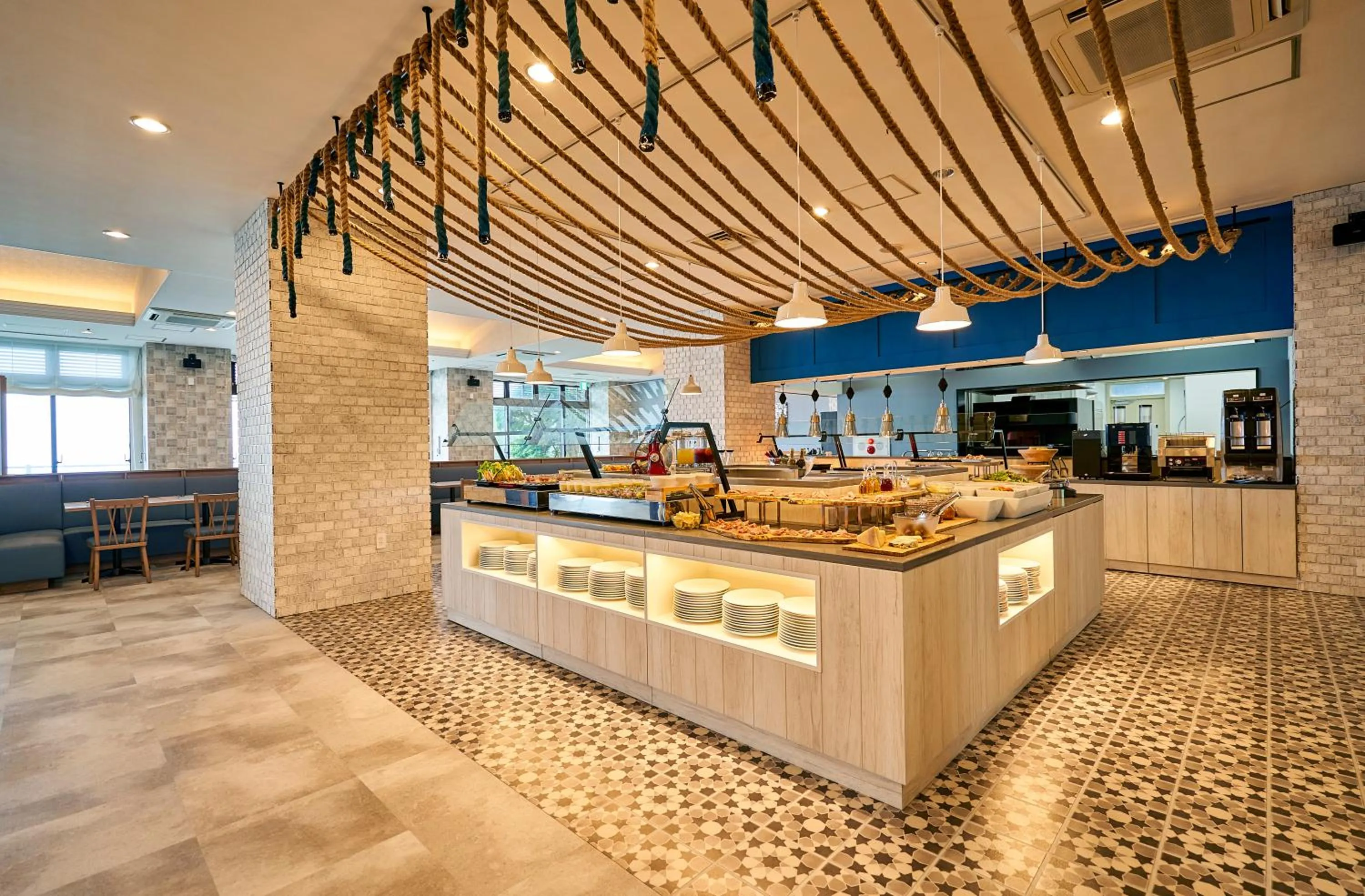 Restaurant/places to eat in il azzurri