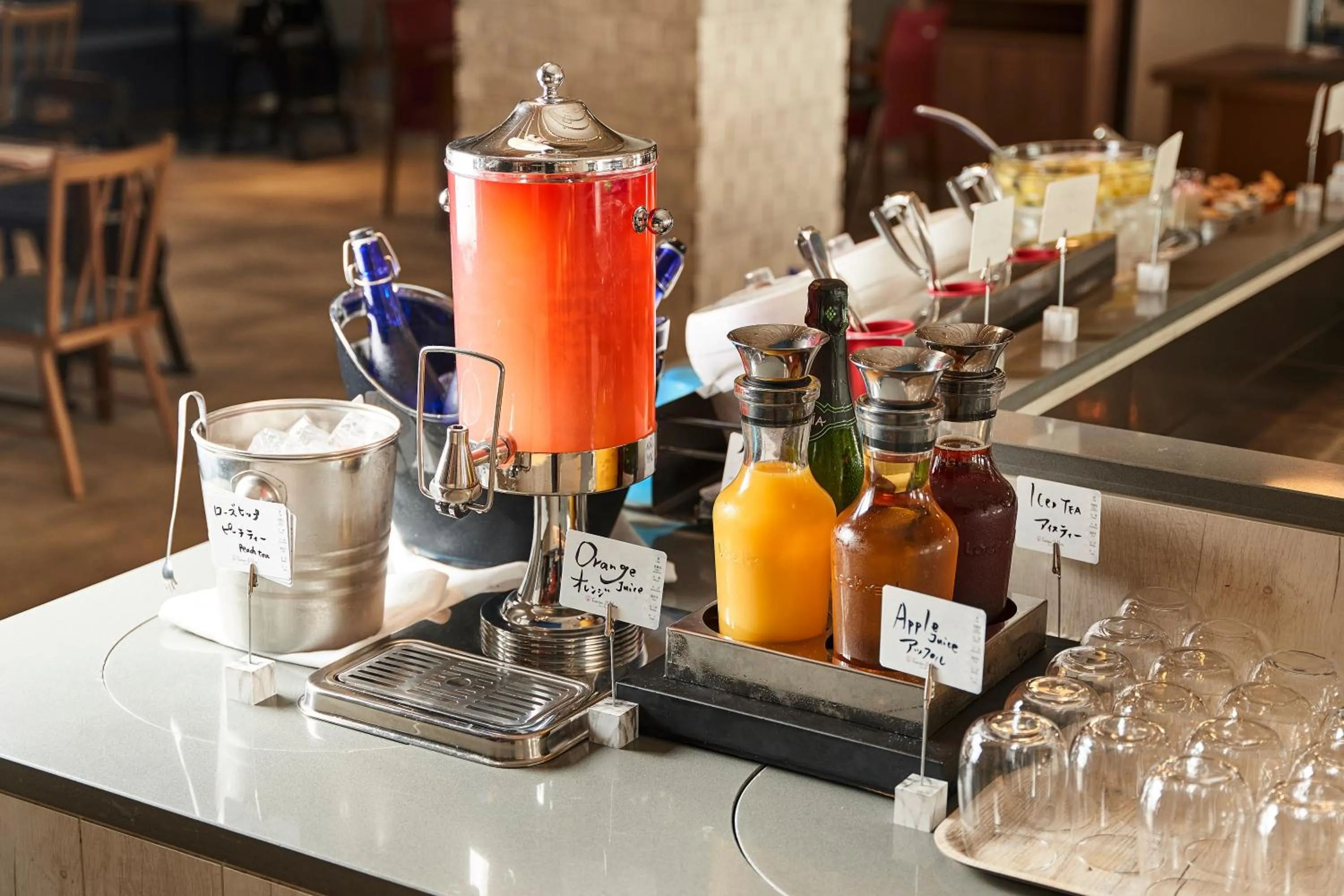 Restaurant/places to eat in il azzurri