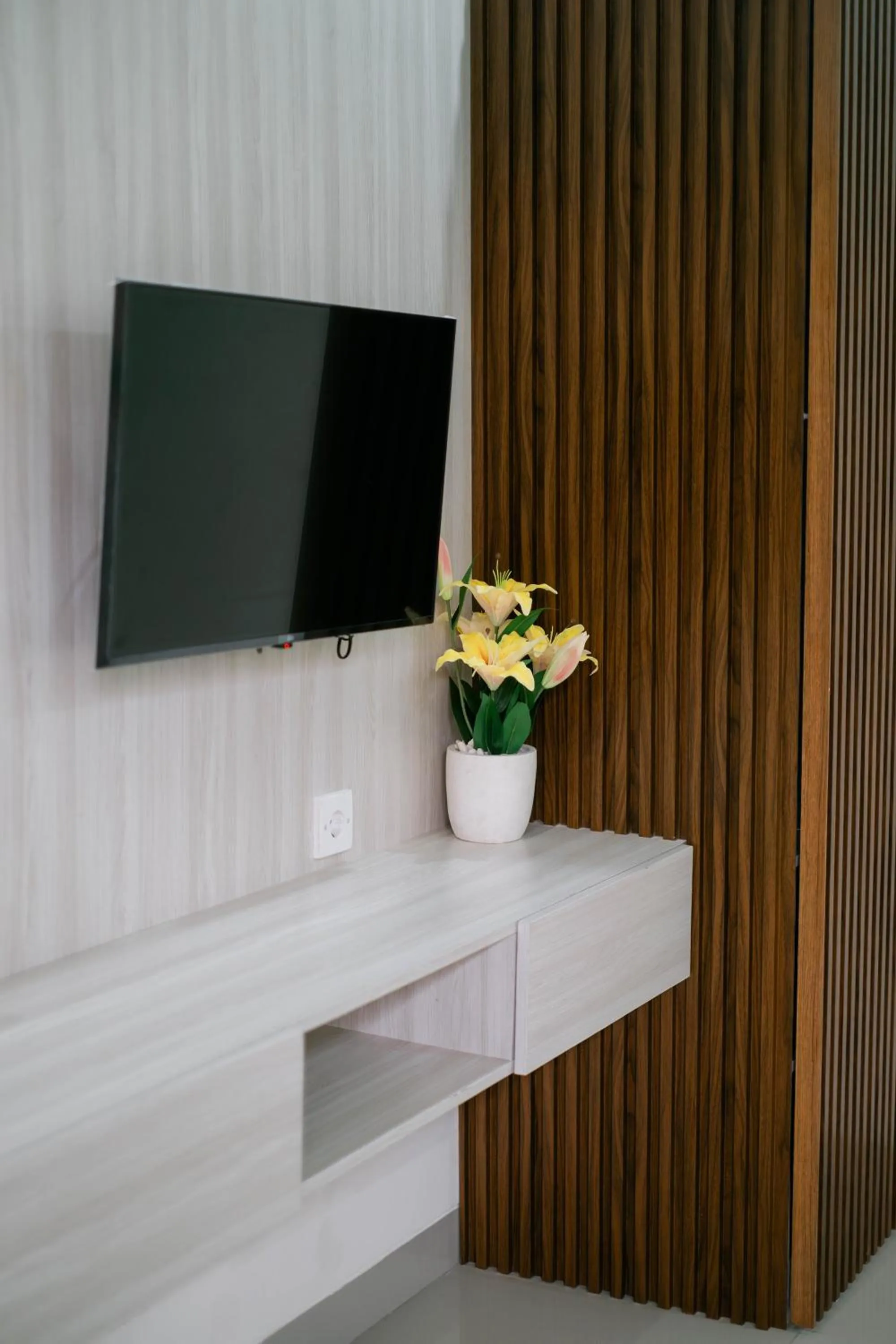 TV and multimedia in Puri Kasih Home Stay