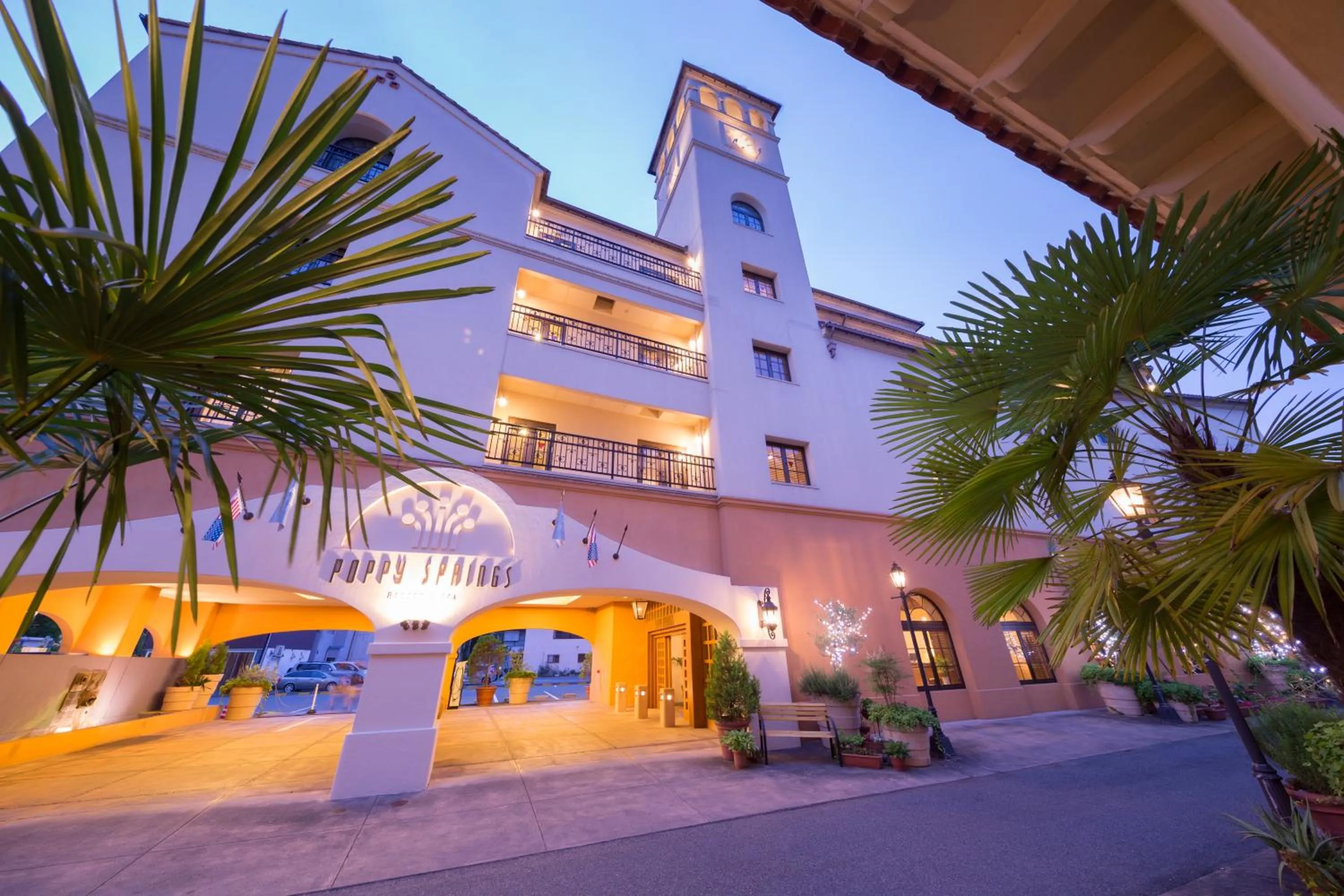 Property building in Poppy Springs Resort & Spa