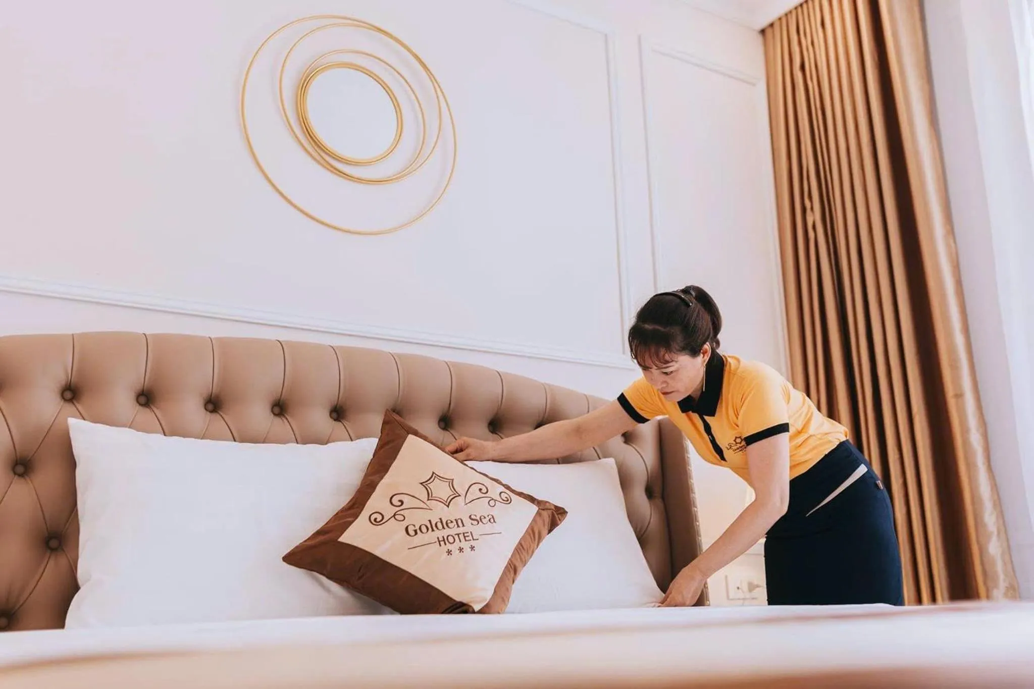 Bed in Golden Sea Hotel