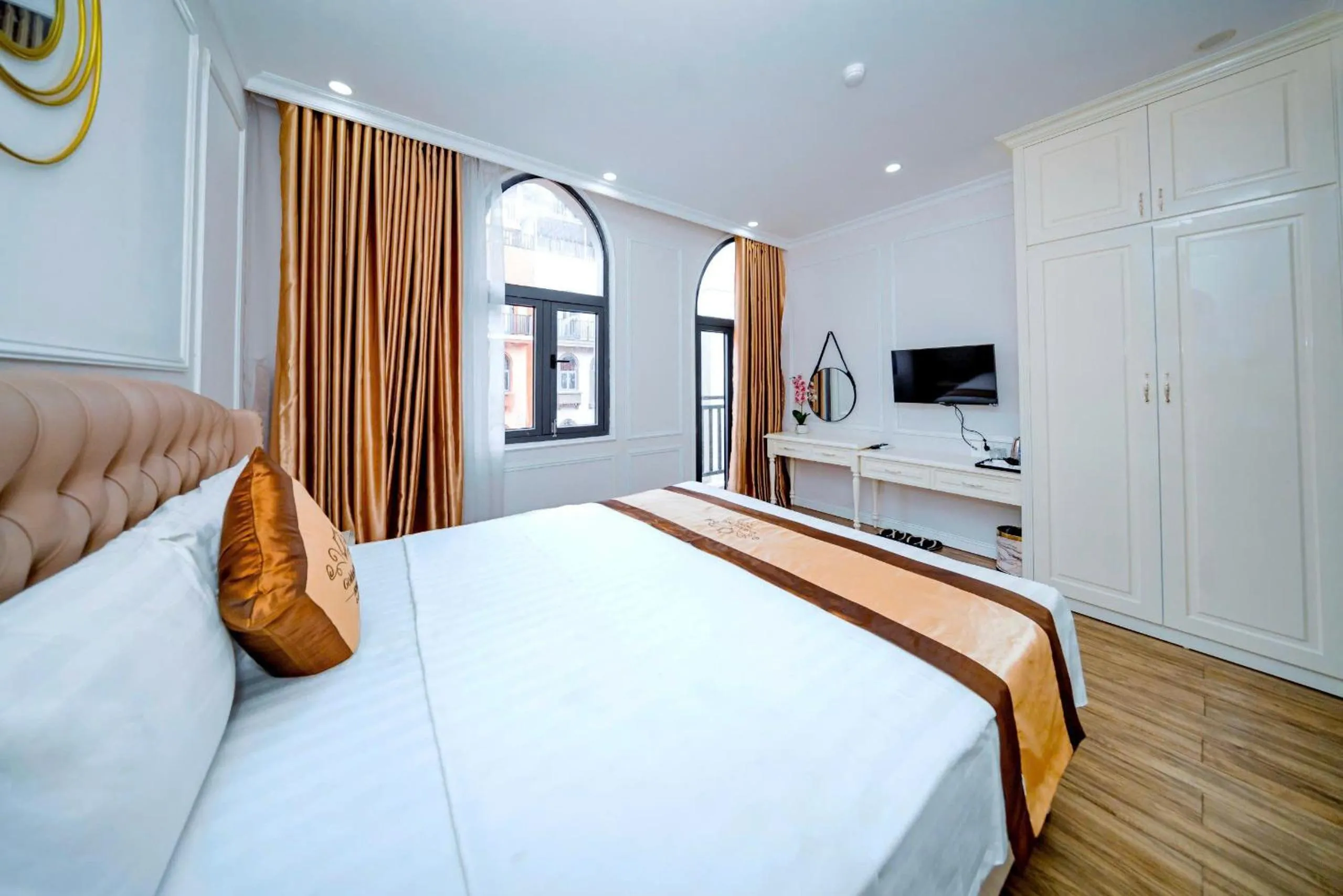 Bed in Golden Sea Hotel