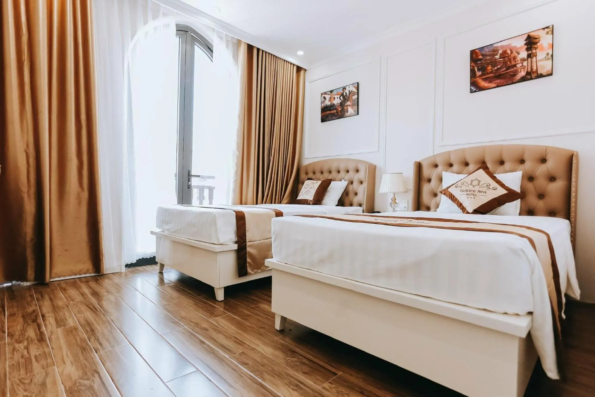 Bed in Golden Sea Hotel