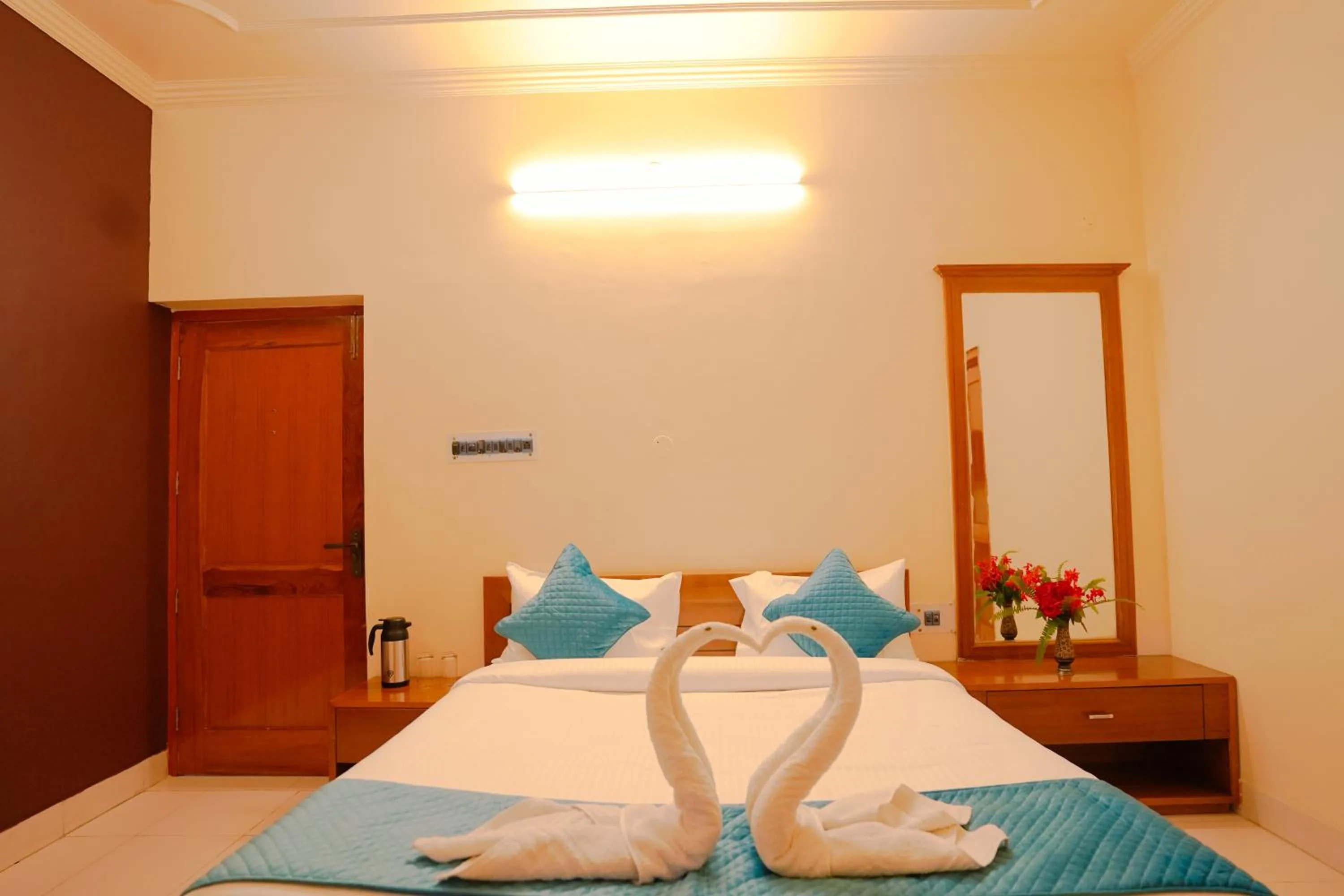 Bedroom, Bed in Chirping Hills Resort,Bhimtal